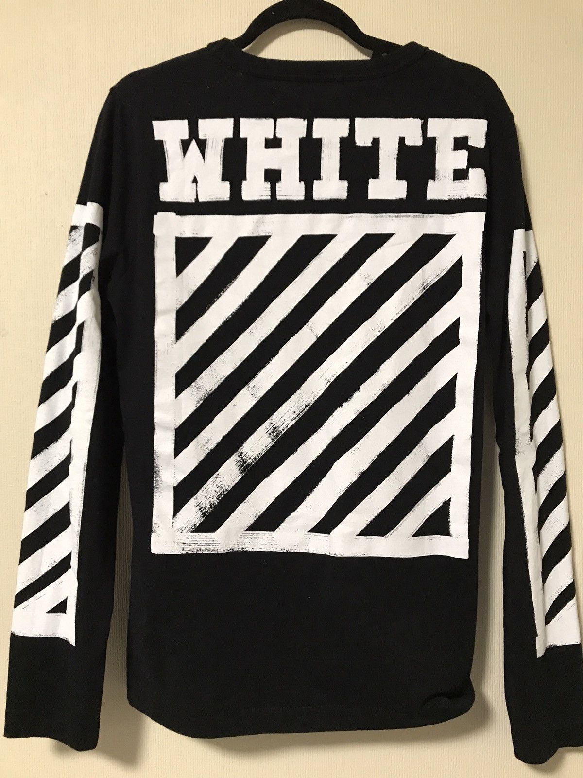 hellige Bred vifte mindre Off-White Off White Brushed Diagonals Long Sleeve T-shirt | Grailed