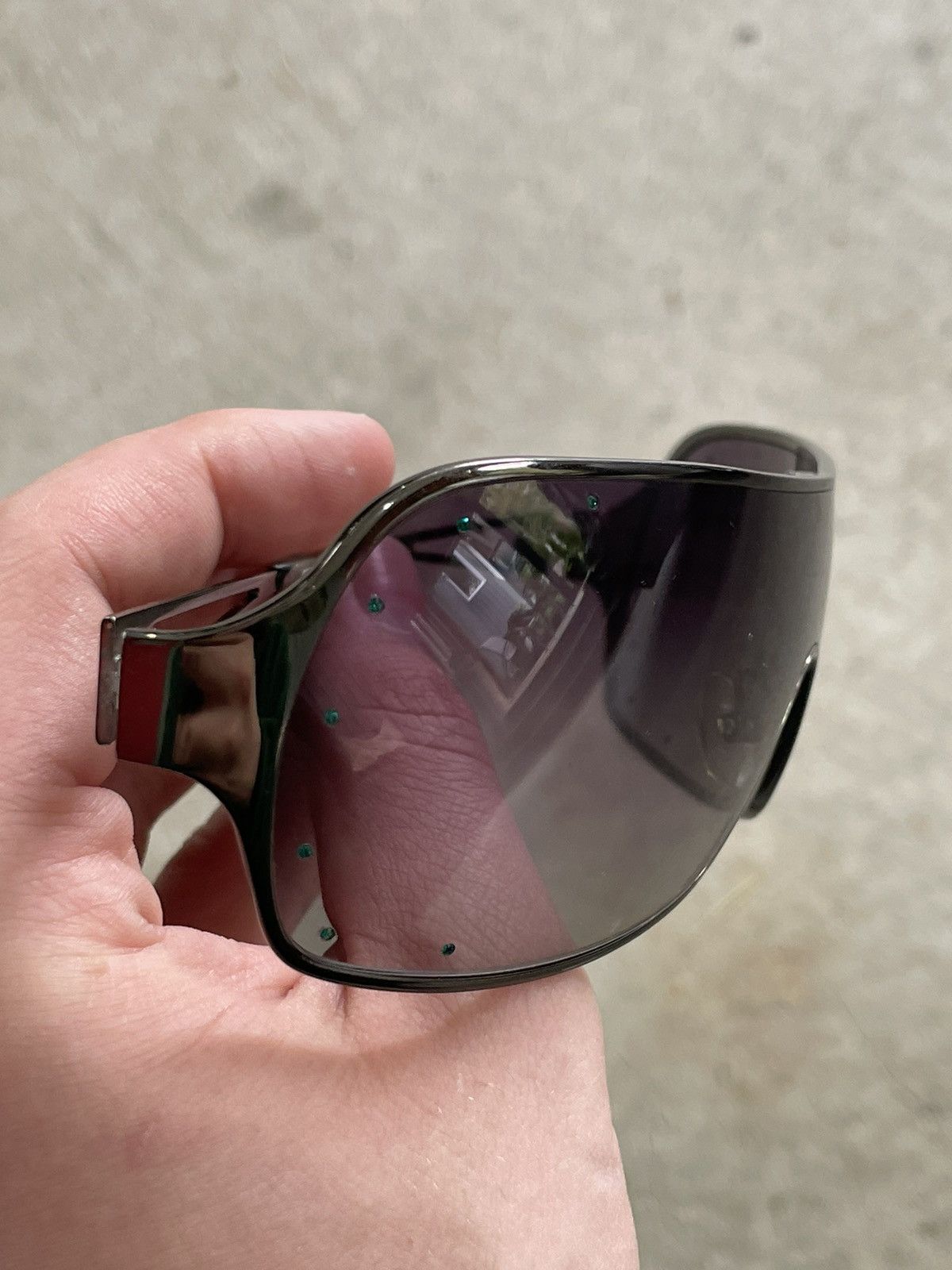 Vivienne Westwood Vivienne Westwood Emerald Shield Sunglasses Size ONE SIZE - 8 Thumbnail
