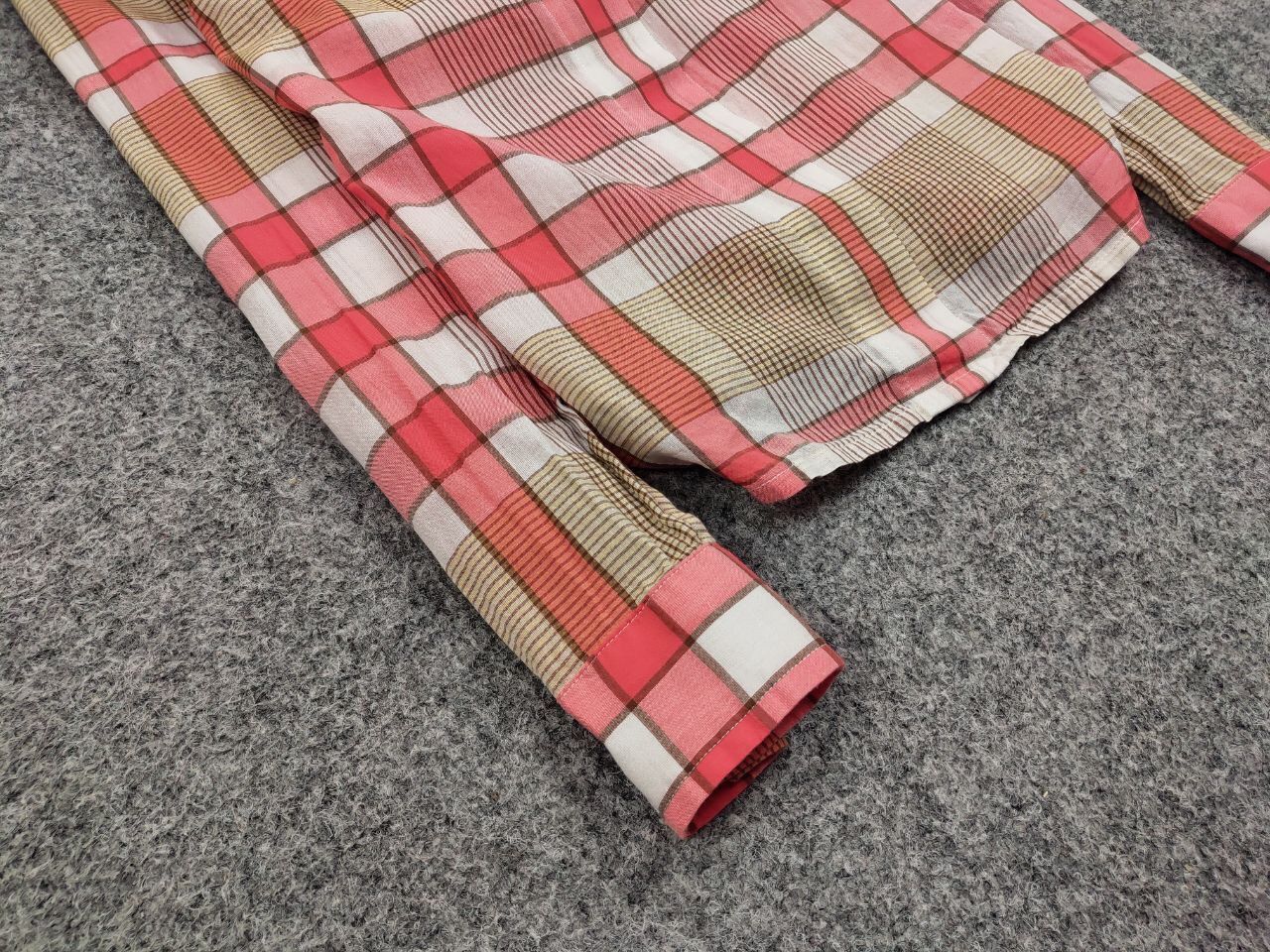 Burberry Burberry Brit Cream Big nova check Women's Button Shirt Size ONE SIZE - 6 Thumbnail