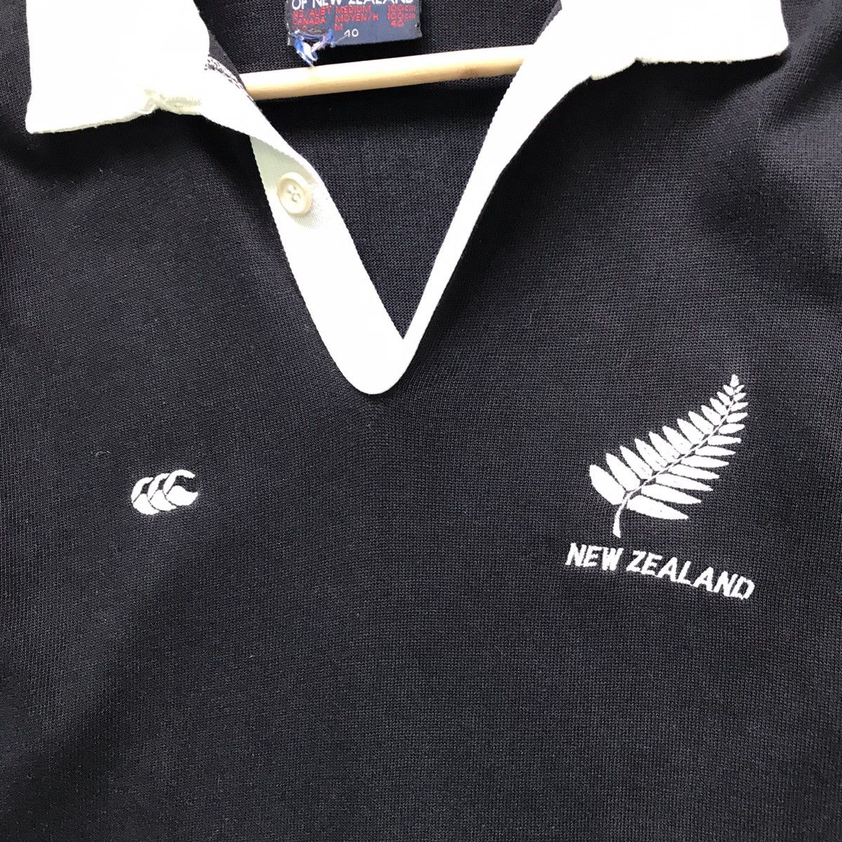 Canterbury of New Zealand × Vintage Vintage Canterbury Of New Zealand Collar Sweatshirt Size M Size US M / EU 48-50 / 2 - 5 Thumbnail