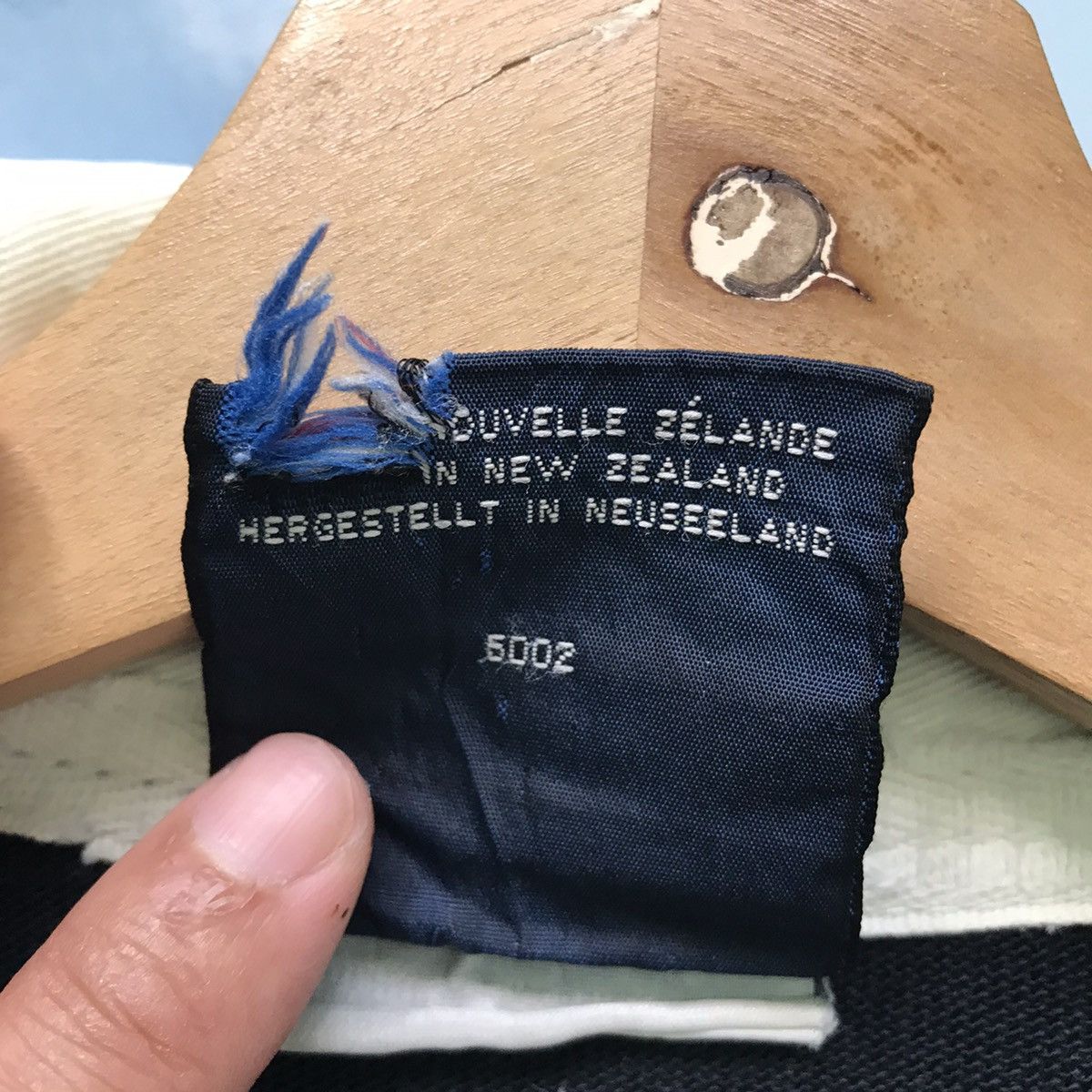 Canterbury of New Zealand × Vintage Vintage Canterbury Of New Zealand Collar Sweatshirt Size M Size US M / EU 48-50 / 2 - 8 Thumbnail