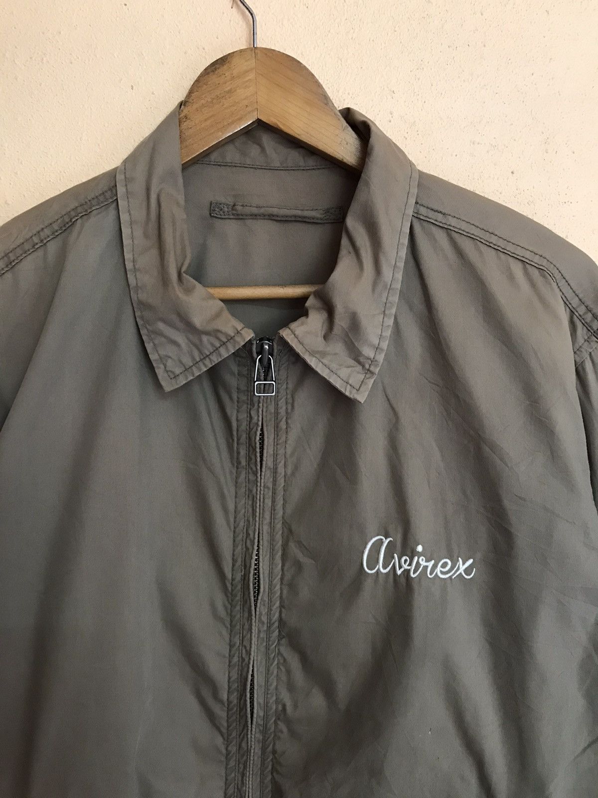 Avirex RARE VINTAGE AVIREX EMBROIDERED TIGER USS SARATOGA JACKET Size US L / EU 52-54 / 3 - 8 Thumbnail