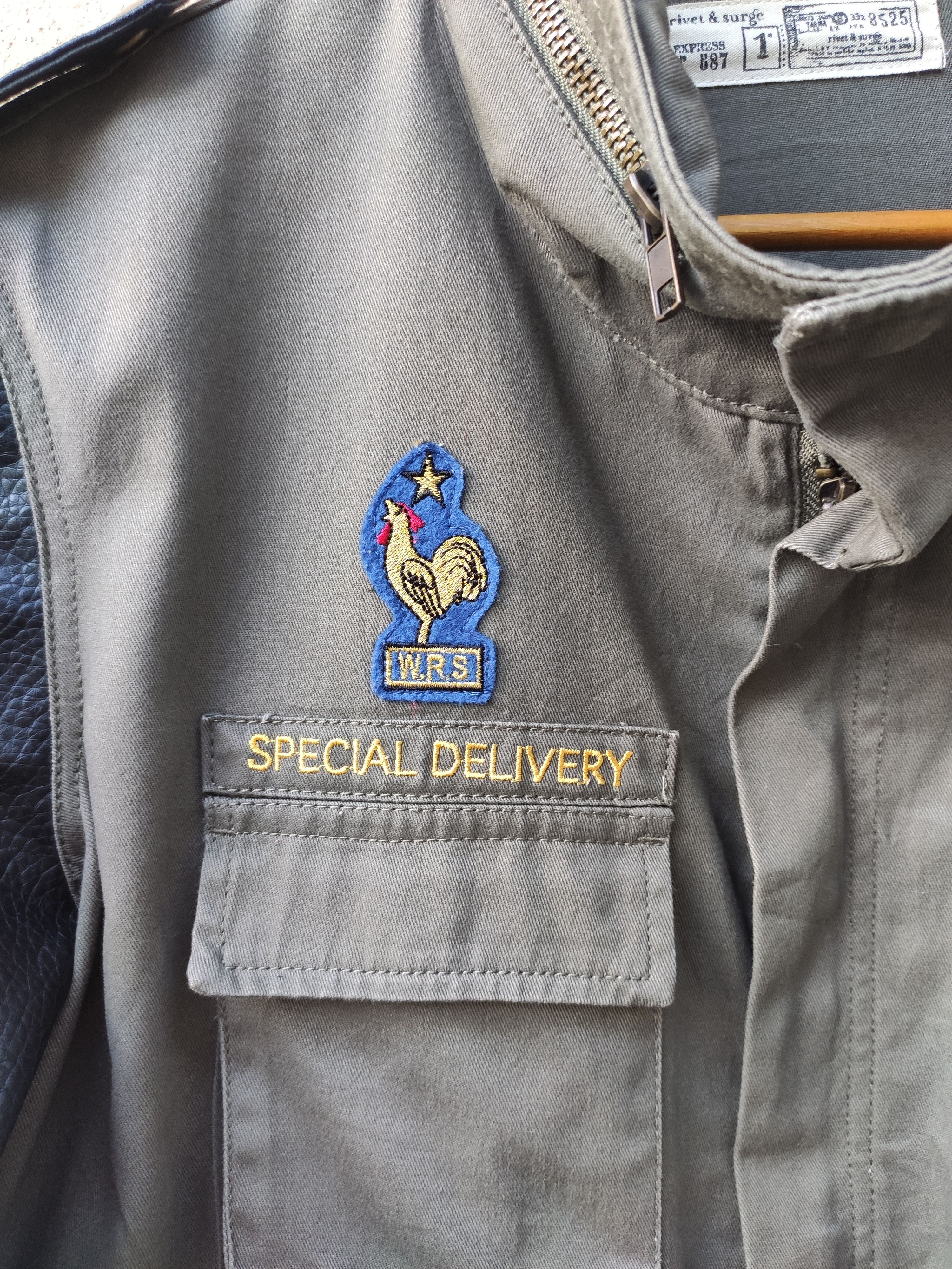 Japanese Brand Rivet and Surge jacket with patches Size US S / EU 44-46 / 1 - 5 Thumbnail