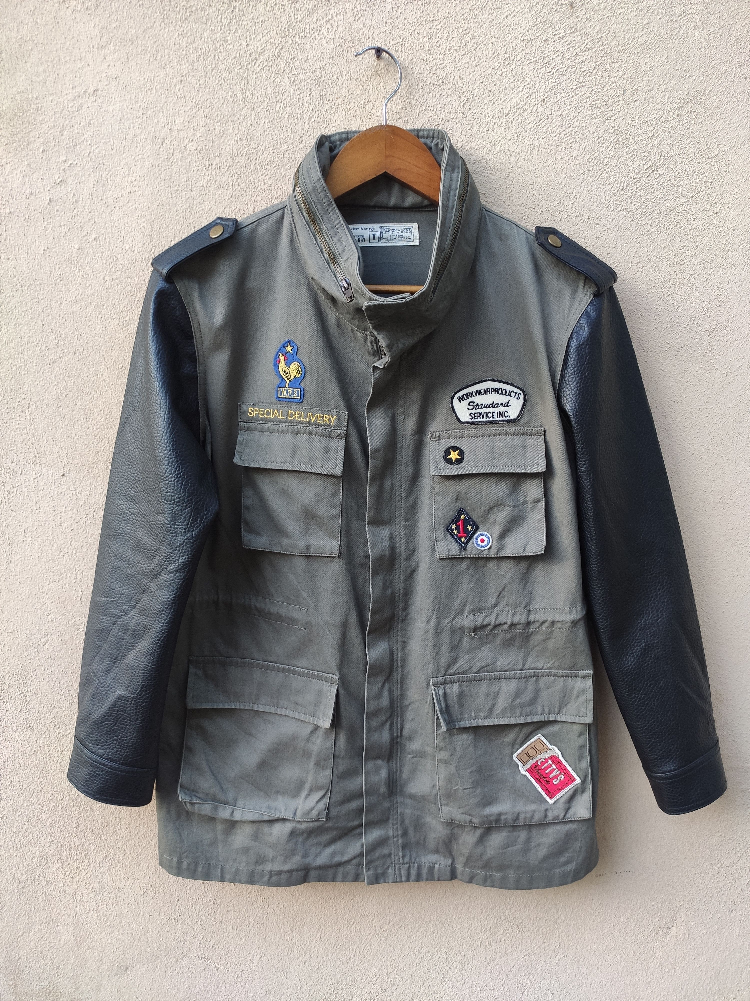 Japanese Brand Rivet and Surge jacket with patches Size US S / EU 44-46 / 1 - 1 Thumbnail