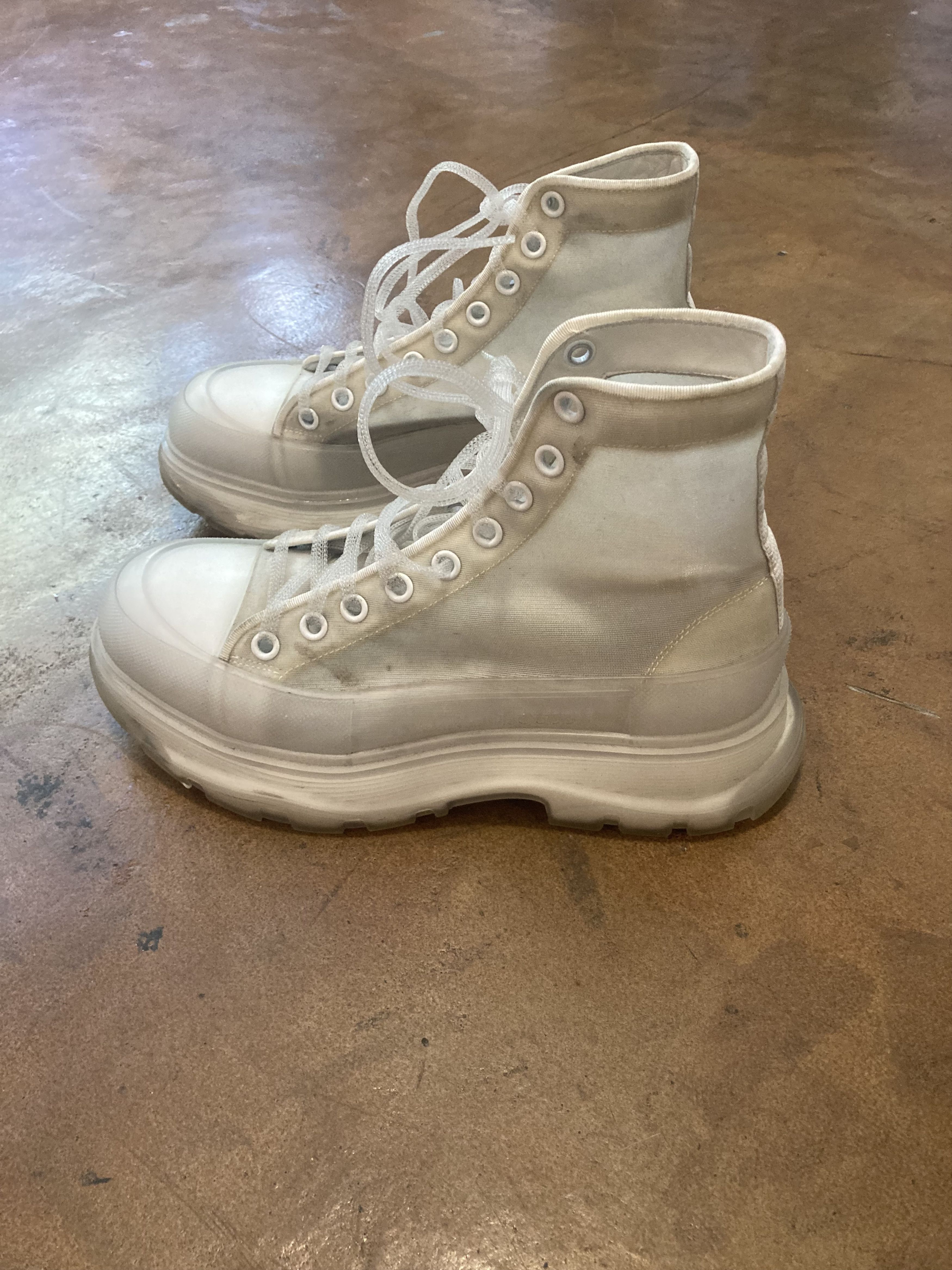 Alexander McQueen Alexander Mcqueen high top sneakers 42.5 Size US 9.5 / EU 42-43 - 1 Thumbnail