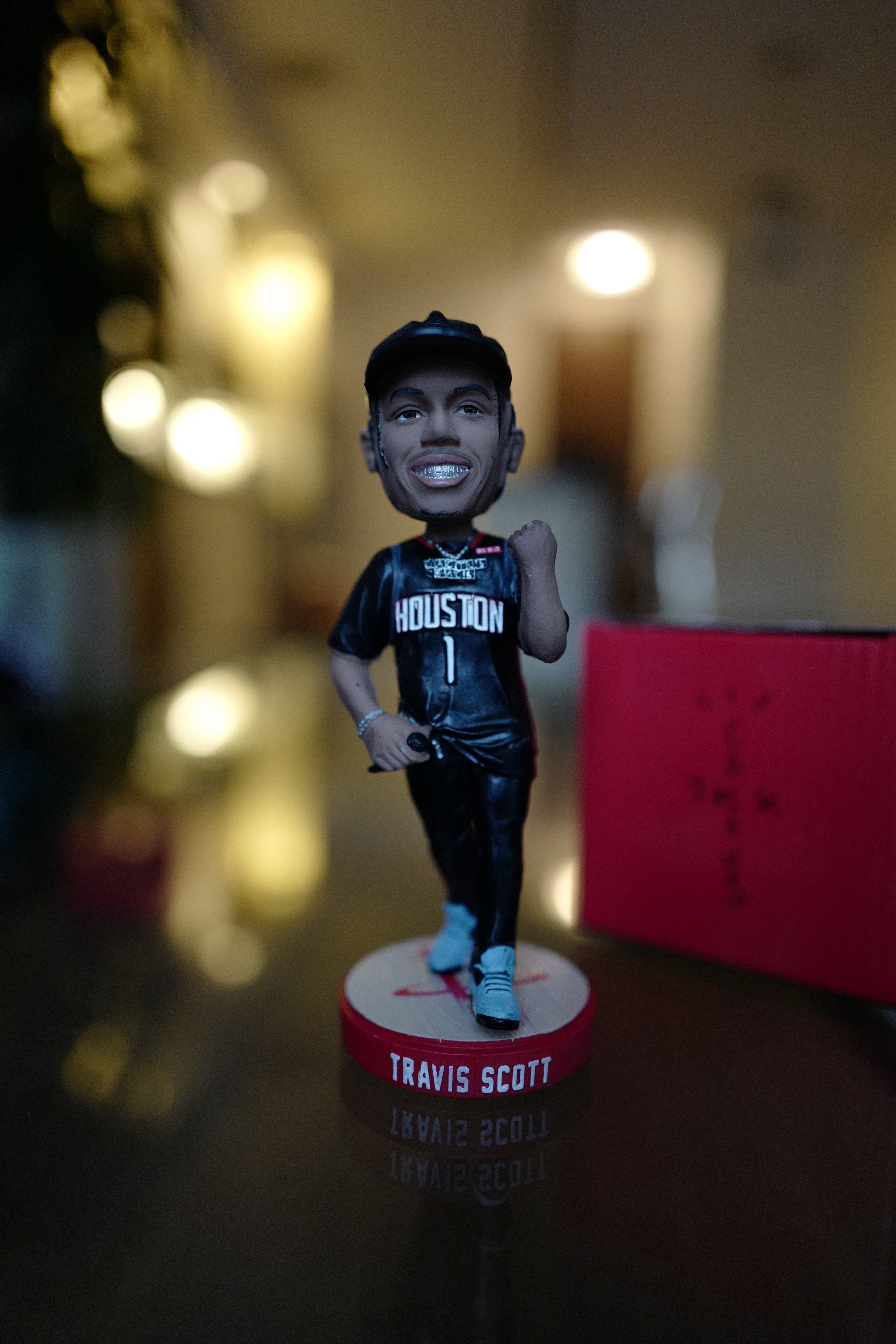 image of Cactus Jack X Travis Scott - Bobble Head, Men's