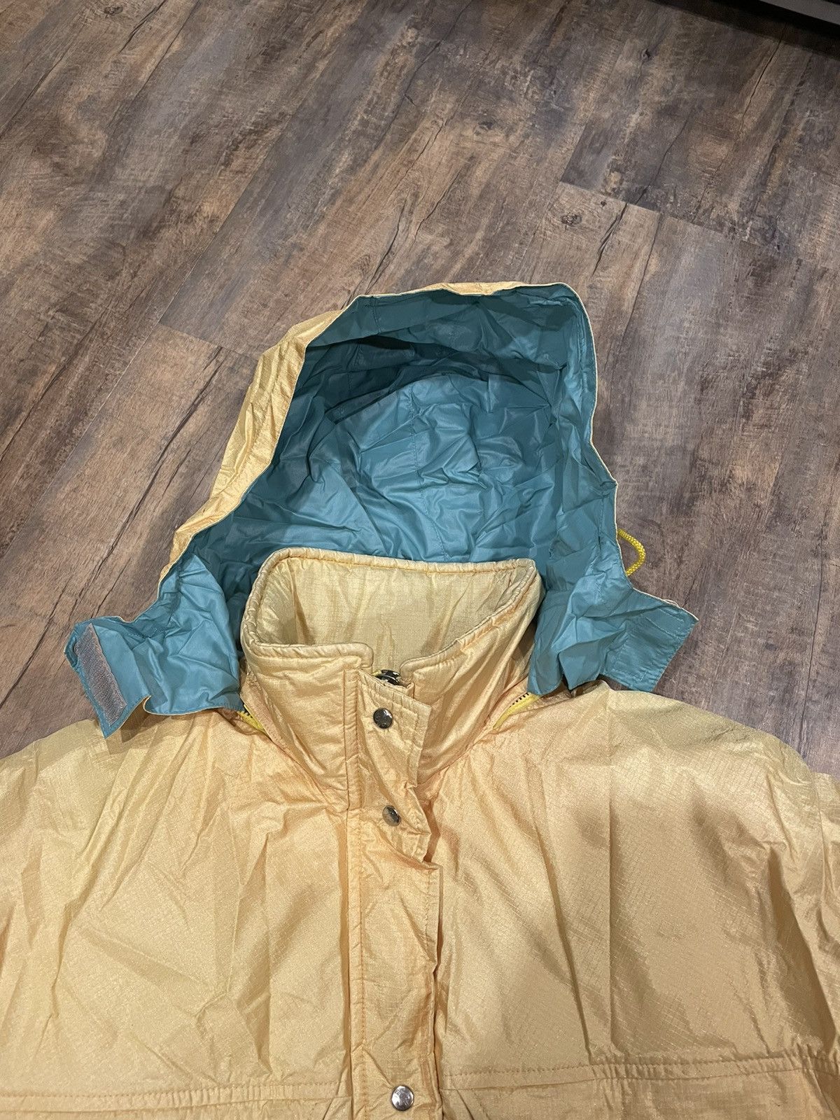 Moncler Moncler Yellow Down Fill Puffer Jacket Embroidered Logo Size US S / EU 44-46 / 1 - 4 Thumbnail
