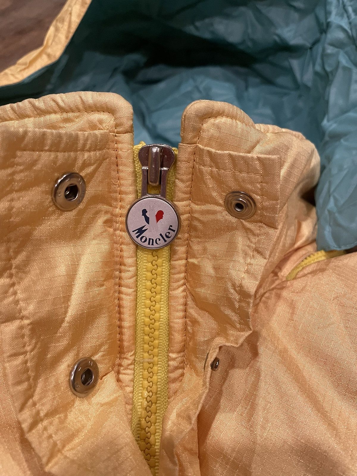 Moncler Moncler Yellow Down Fill Puffer Jacket Embroidered Logo Size US S / EU 44-46 / 1 - 5 Thumbnail