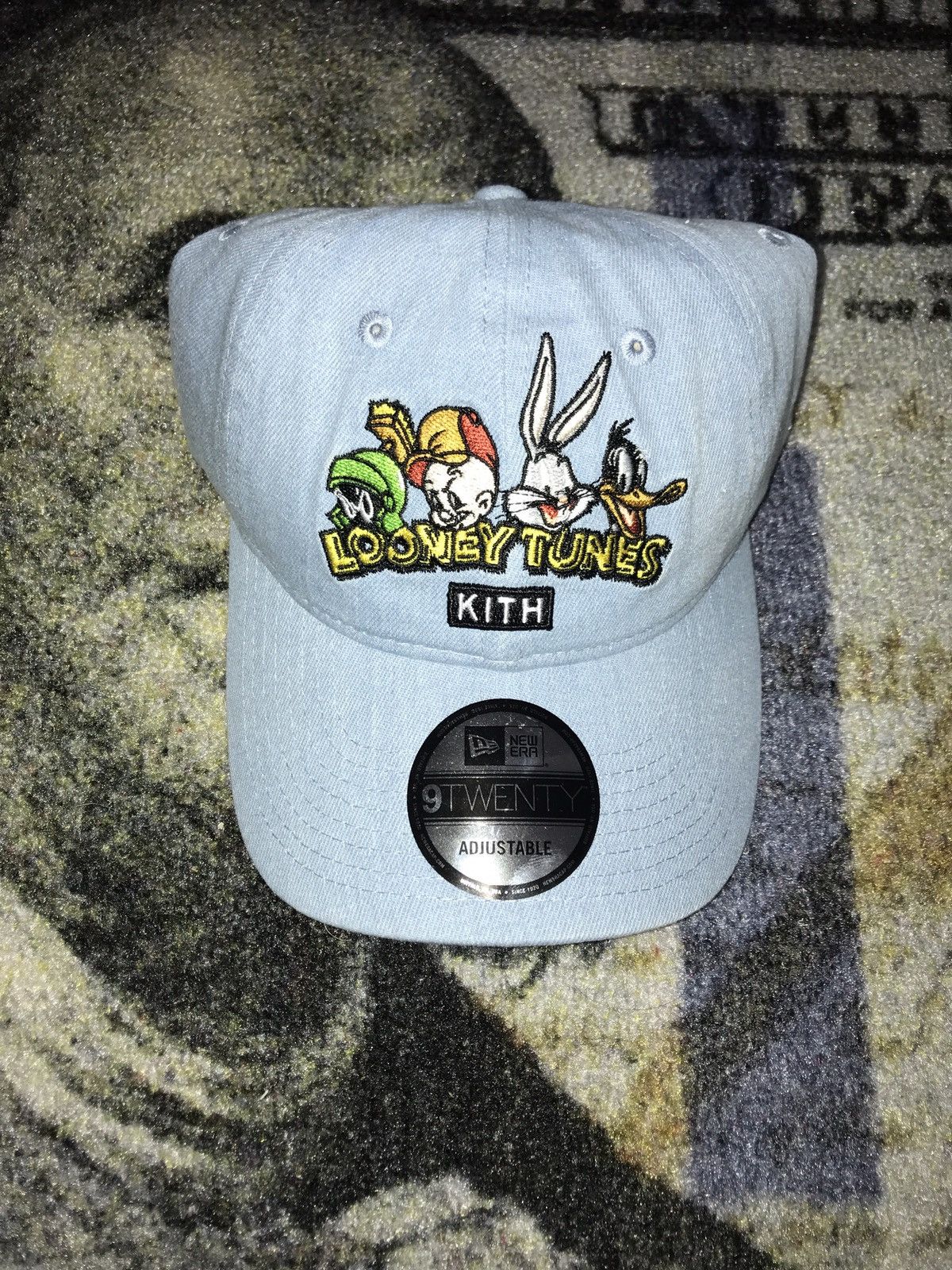 KITH LOONEY TUNES コラボキャップ　newera 値下げしました♬KITH X LOONEY TUNES X NEW ERA - メルカリ