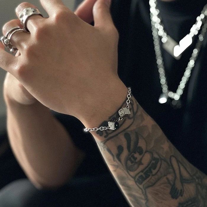 Jewelry × Vintage Fashion Titanium Silver Letter Dice Pendant Bracelet Size ONE SIZE - 2 Thumbnail