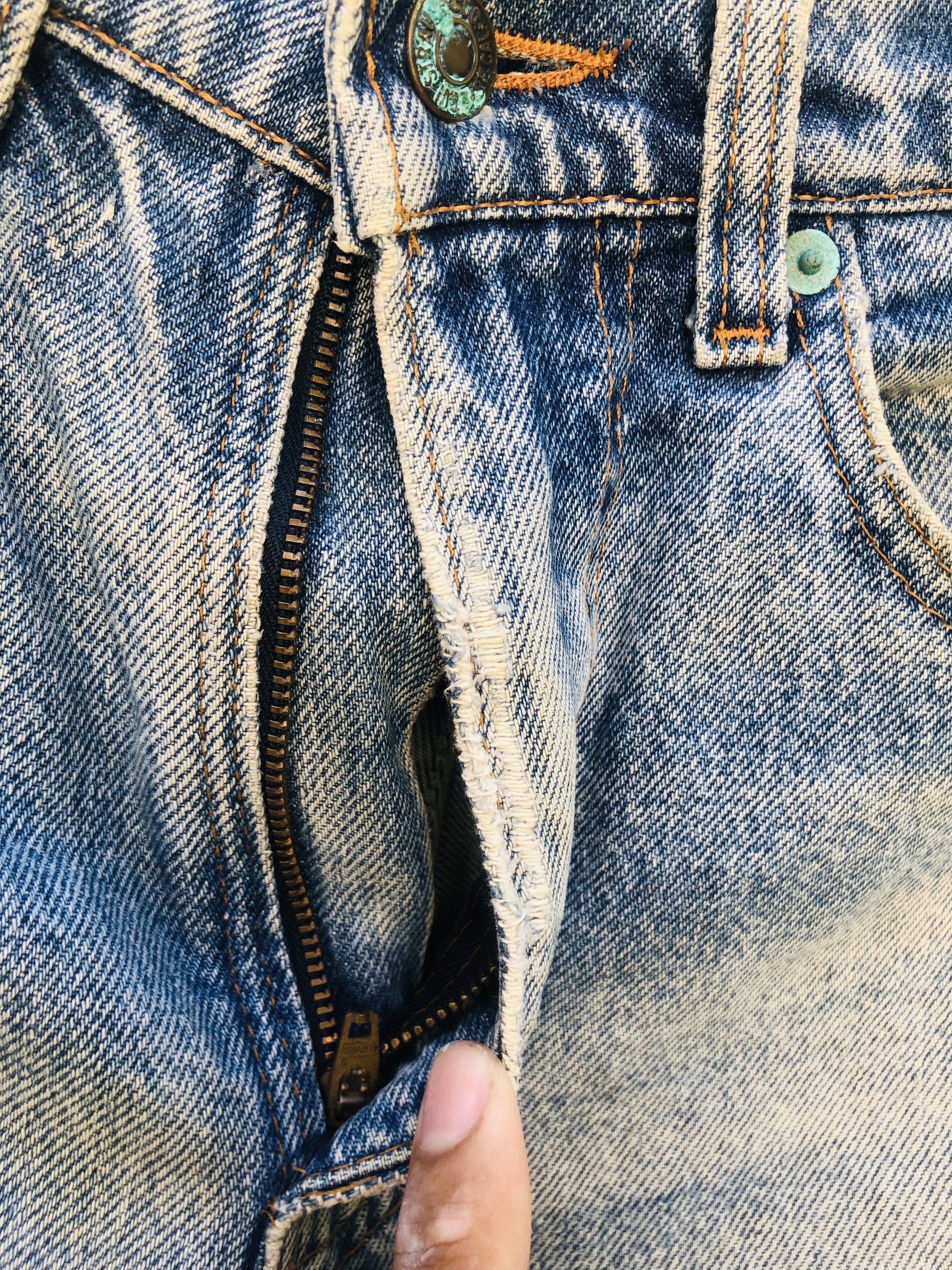 Levi's Vintage Clothing Vintage Levis Distressed Nirvana Kurt Cobain Fashion Style Size US 30 / EU 46 - 8 Thumbnail
