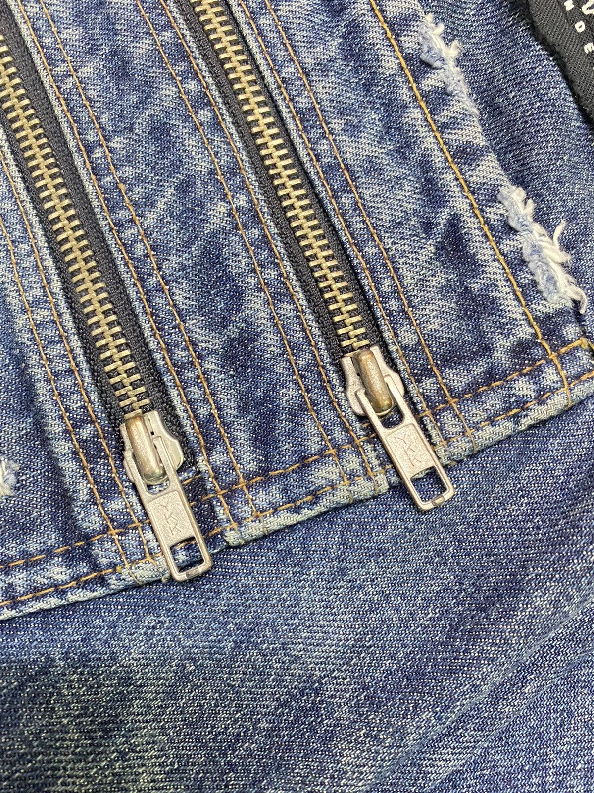 Japanese Brand JAPANESE BRAND R.N.A INC MULTIZIPPER DISTRESSED DENIM JEANS Size US 31 - 8 Thumbnail