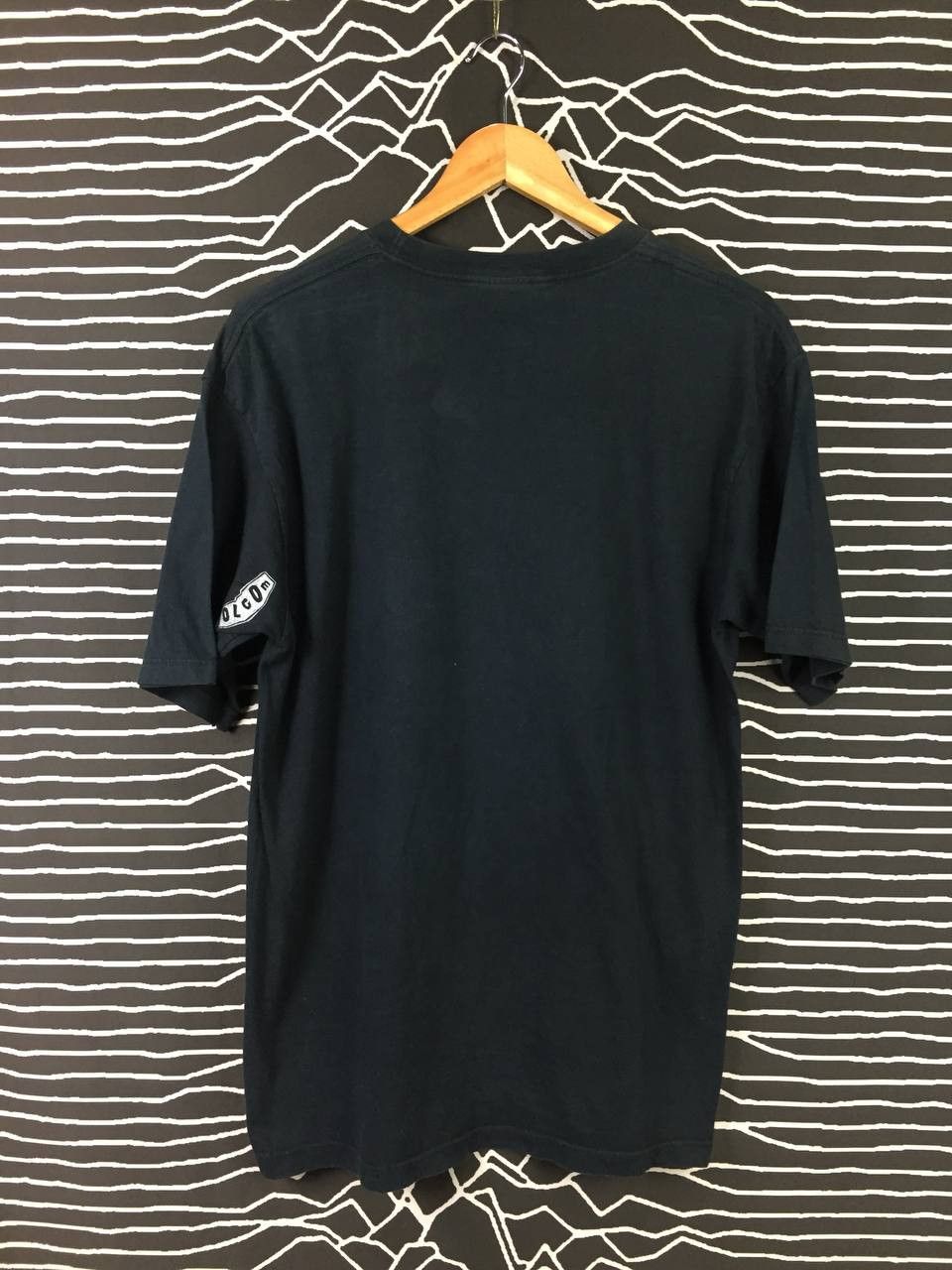 Volcom Vtg 90s 00s Volcom Punk Graphics Skate Tees Size US L / EU 52-54 / 3 - 7 Thumbnail