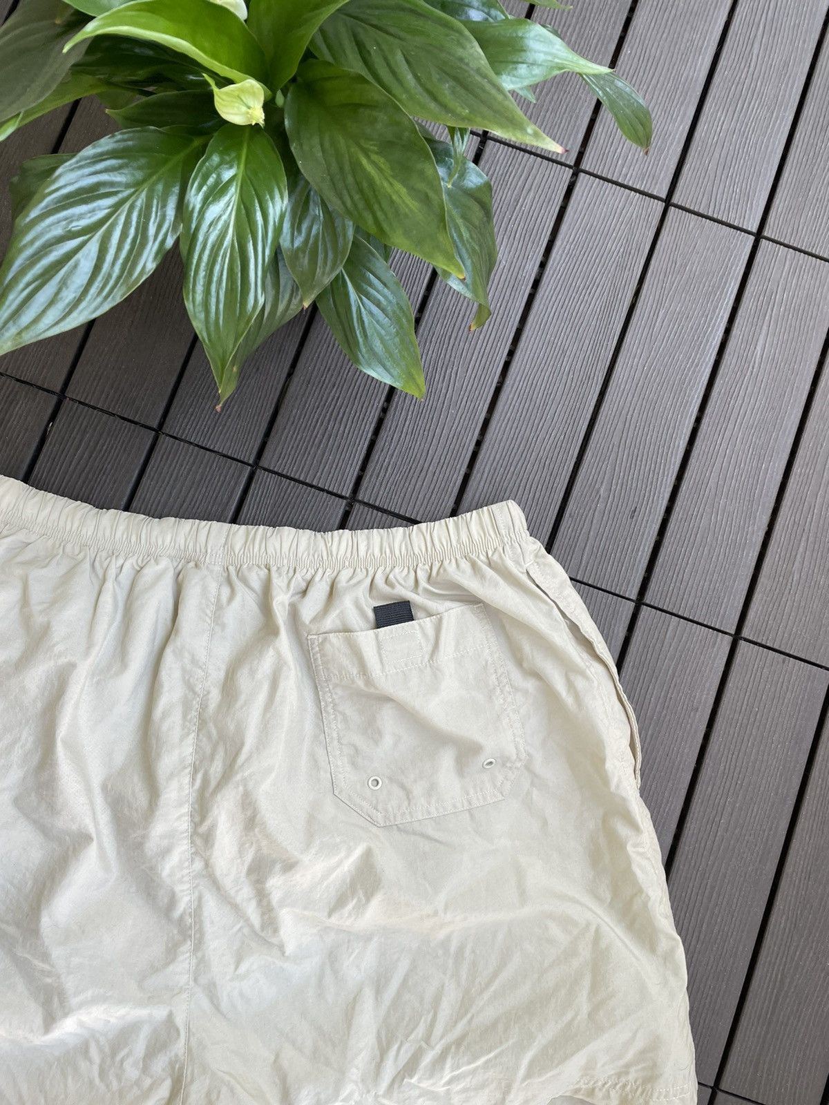 Nike NIKE VINTAGE MINI SWOOSH SWIMMING SHORTS 90s Size US 34 / EU 50 - 5 Thumbnail