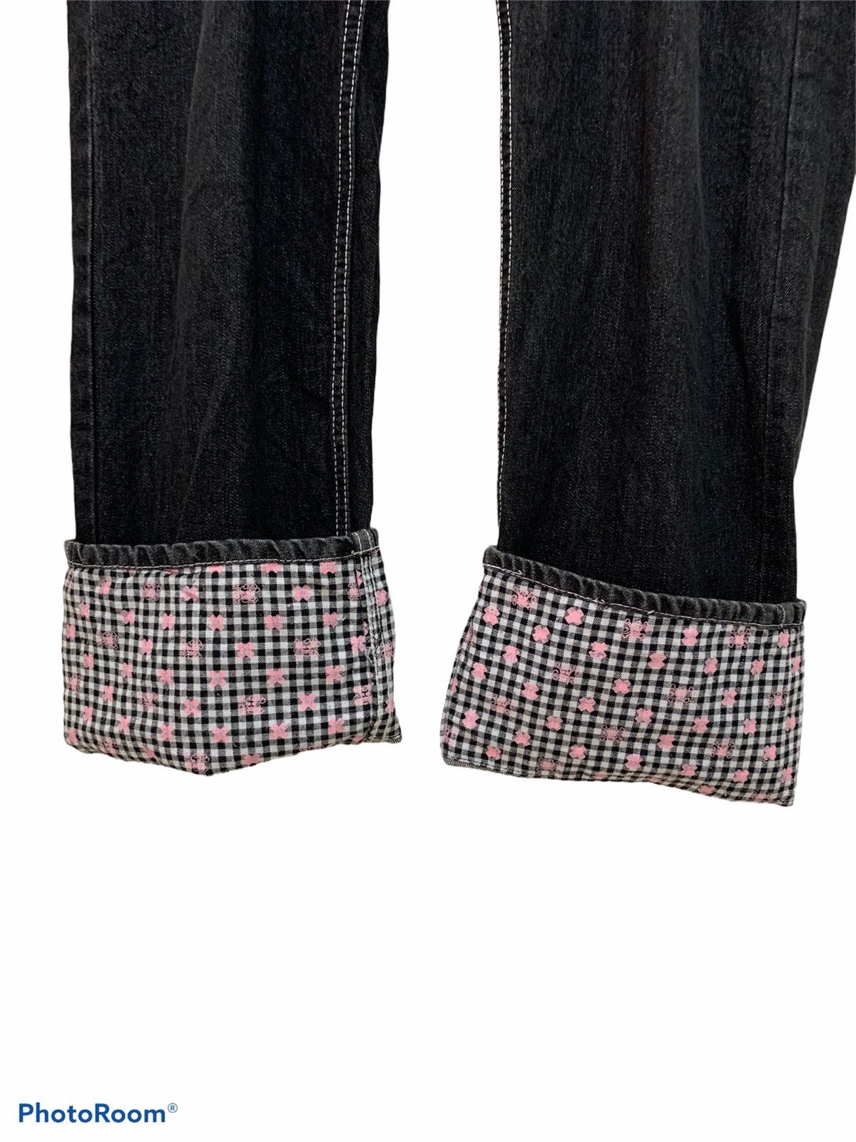 One Piece One piece denim pants big logo spell out anime pants Size US 35 - 6 Thumbnail