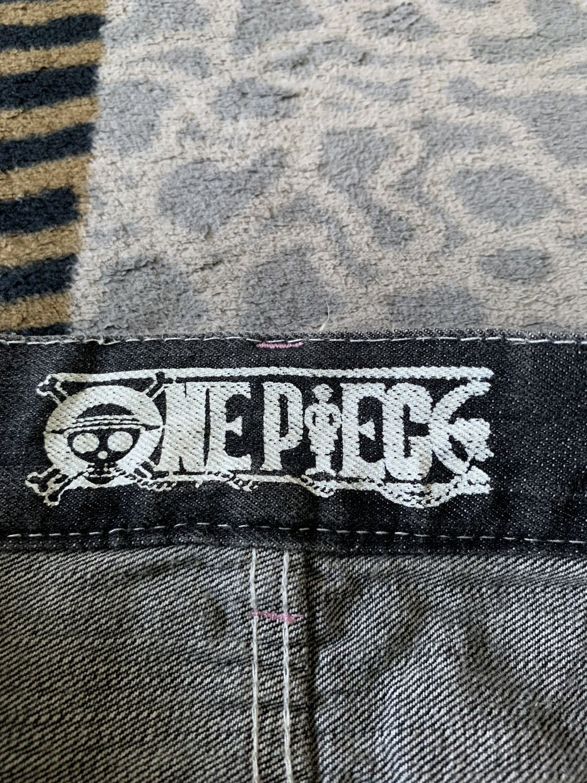 One Piece One piece denim pants big logo spell out anime pants Size US 35 - 9 Thumbnail