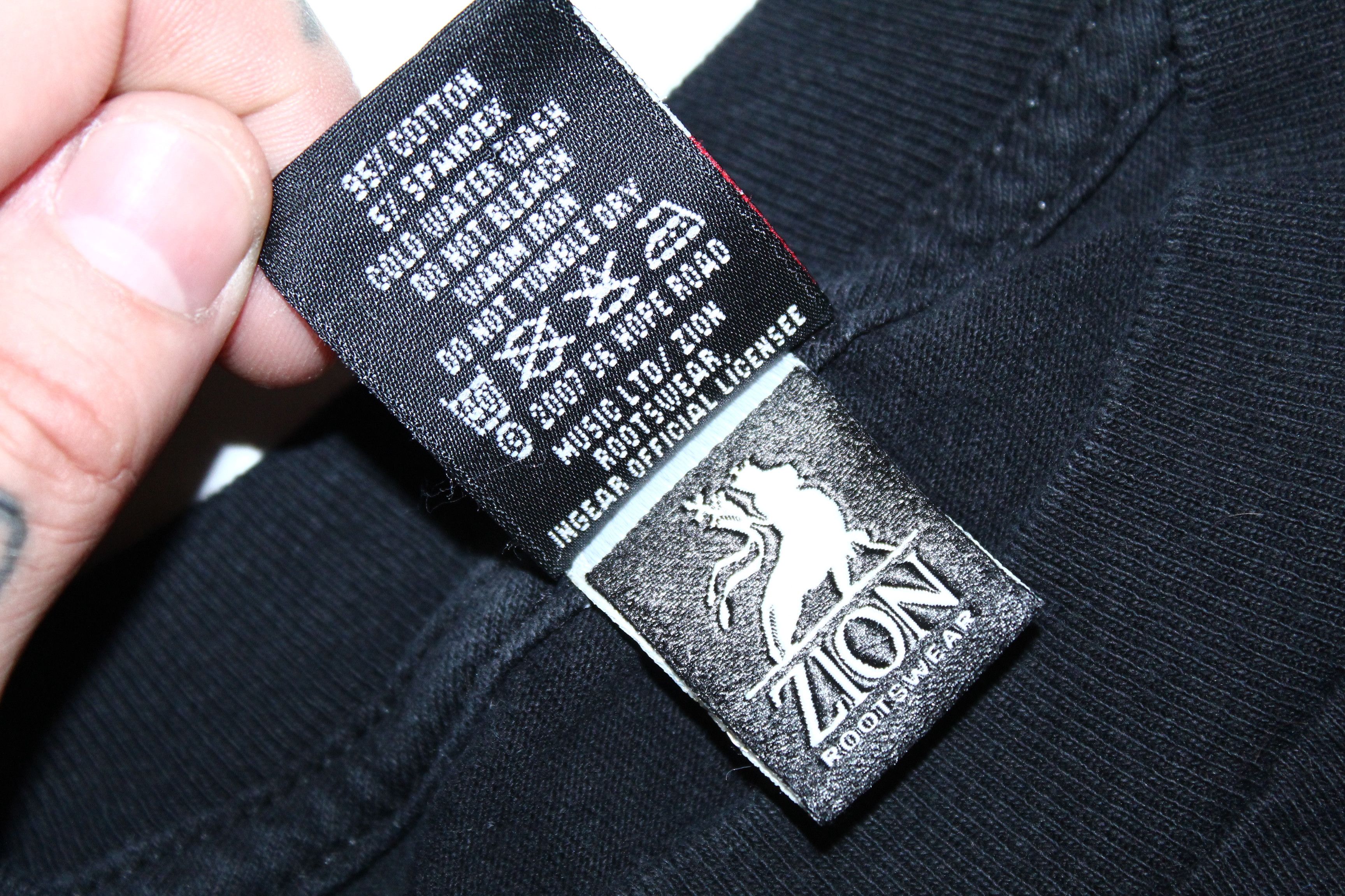 Bob Marley 🔥 RARE VTG 🔥 Zion Roots Wear USA Bob Marley T-shirt Size US M / EU 48-50 / 2 - 4 Thumbnail