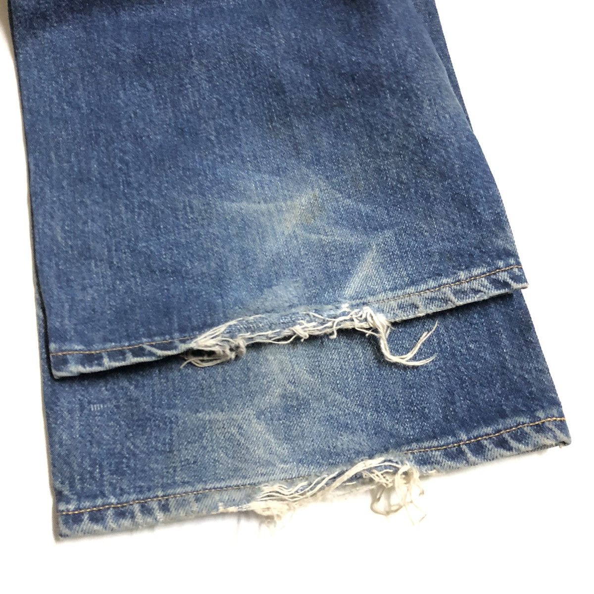 Levi's × Levi's Vintage Clothing Vintage Levi’s 501xx Capital ‘e’ Selvedge Denim Size US 33 - 18 Thumbnail