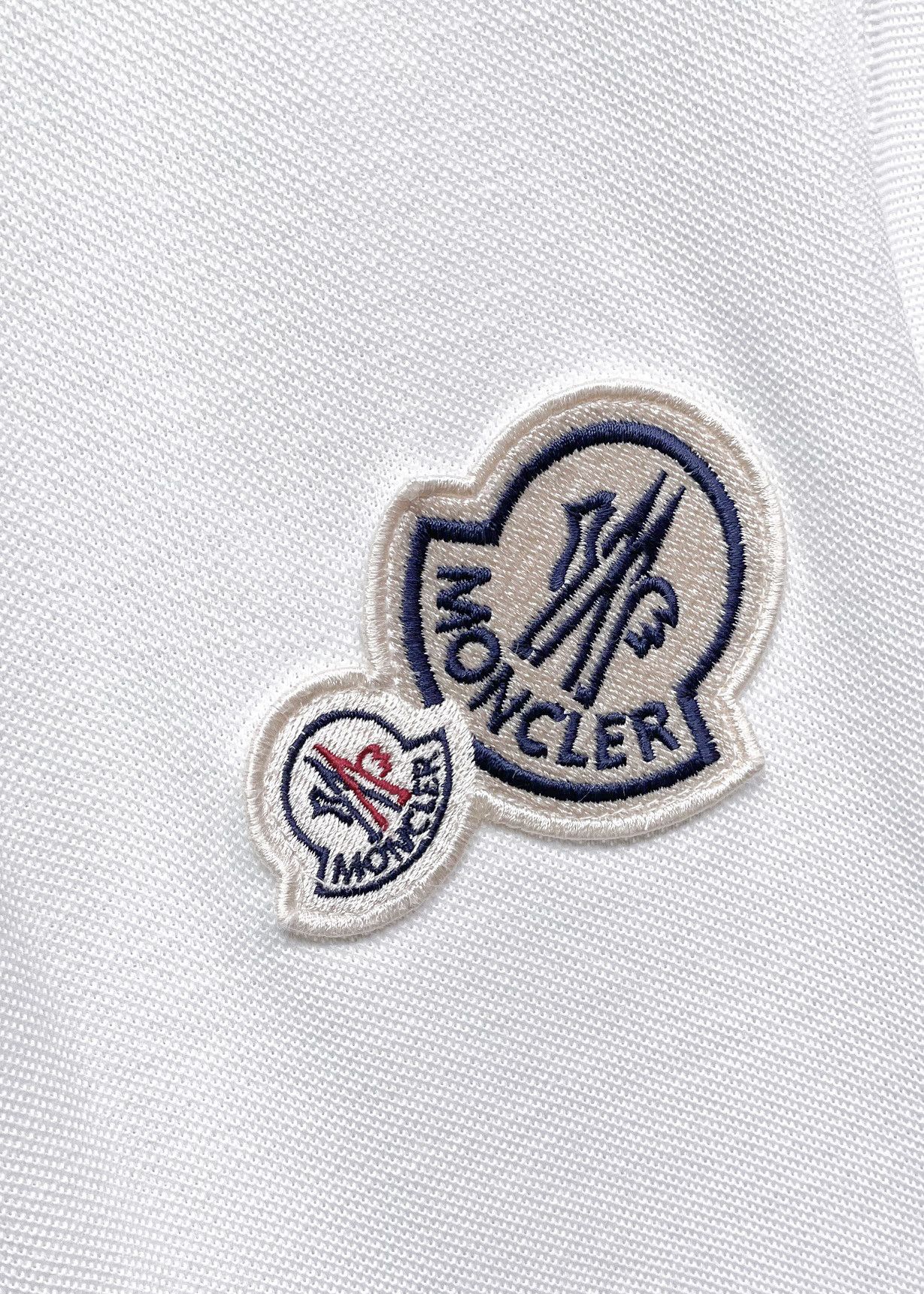 Moncler Moncler White Triple Logo Piqué Polo Size US M / EU 48-50 / 2 - 4 Thumbnail