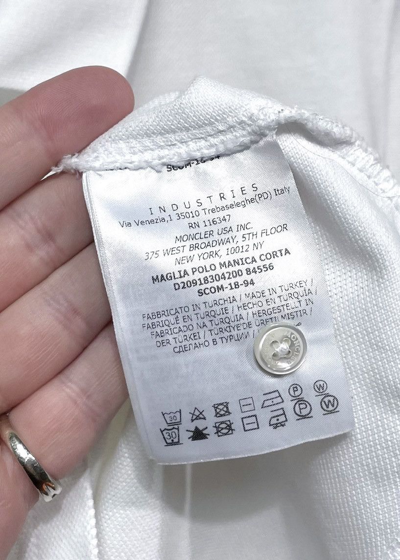 Moncler Moncler White Triple Logo Piqué Polo Size US M / EU 48-50 / 2 - 6 Thumbnail