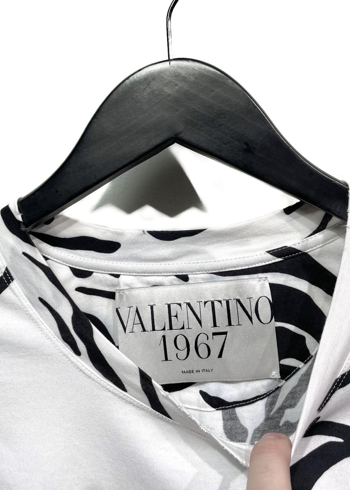 Valentino Valentino White Tiger Print T-shirt Size US M / EU 48-50 / 2 - 2 Thumbnail