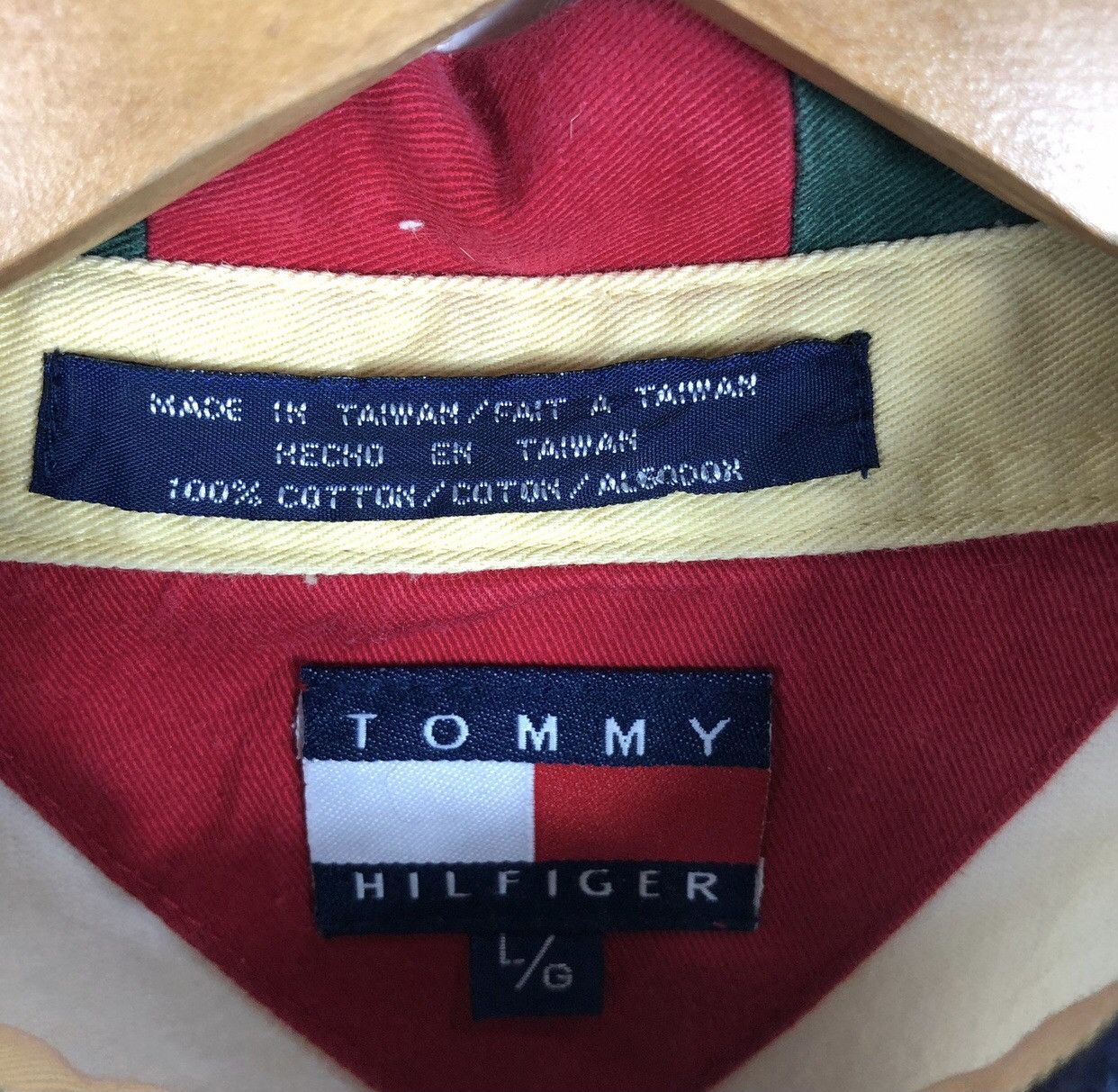 Tommy Hilfiger Vintage Tommy Hilfiger Sailing Gear Sweatshirt Big Logo Size US L / EU 52-54 / 3 - 4 Thumbnail