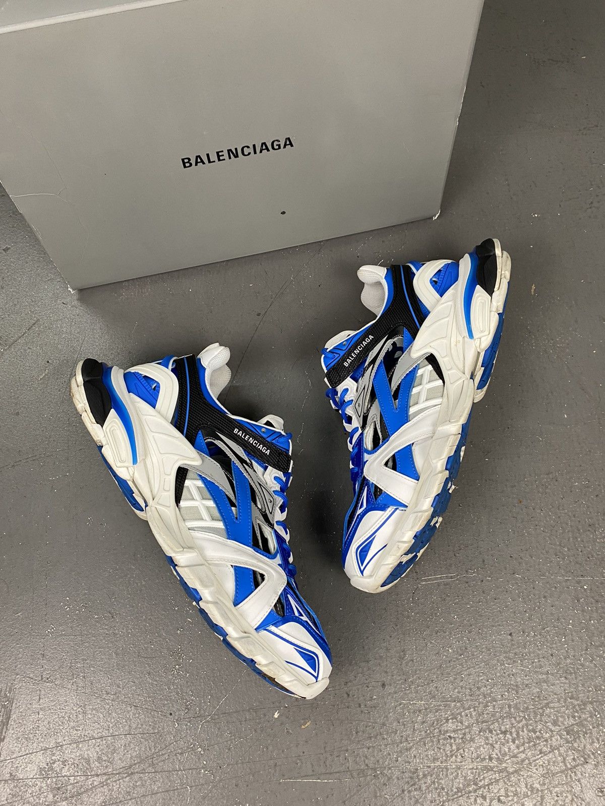 Balenciaga sneakers size 13 on sale