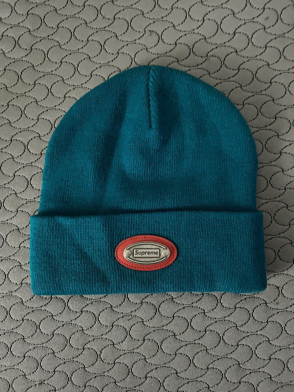 Supreme Metal Plate Beanie Supreme Metal Plate Beanie Burgundy main image 2