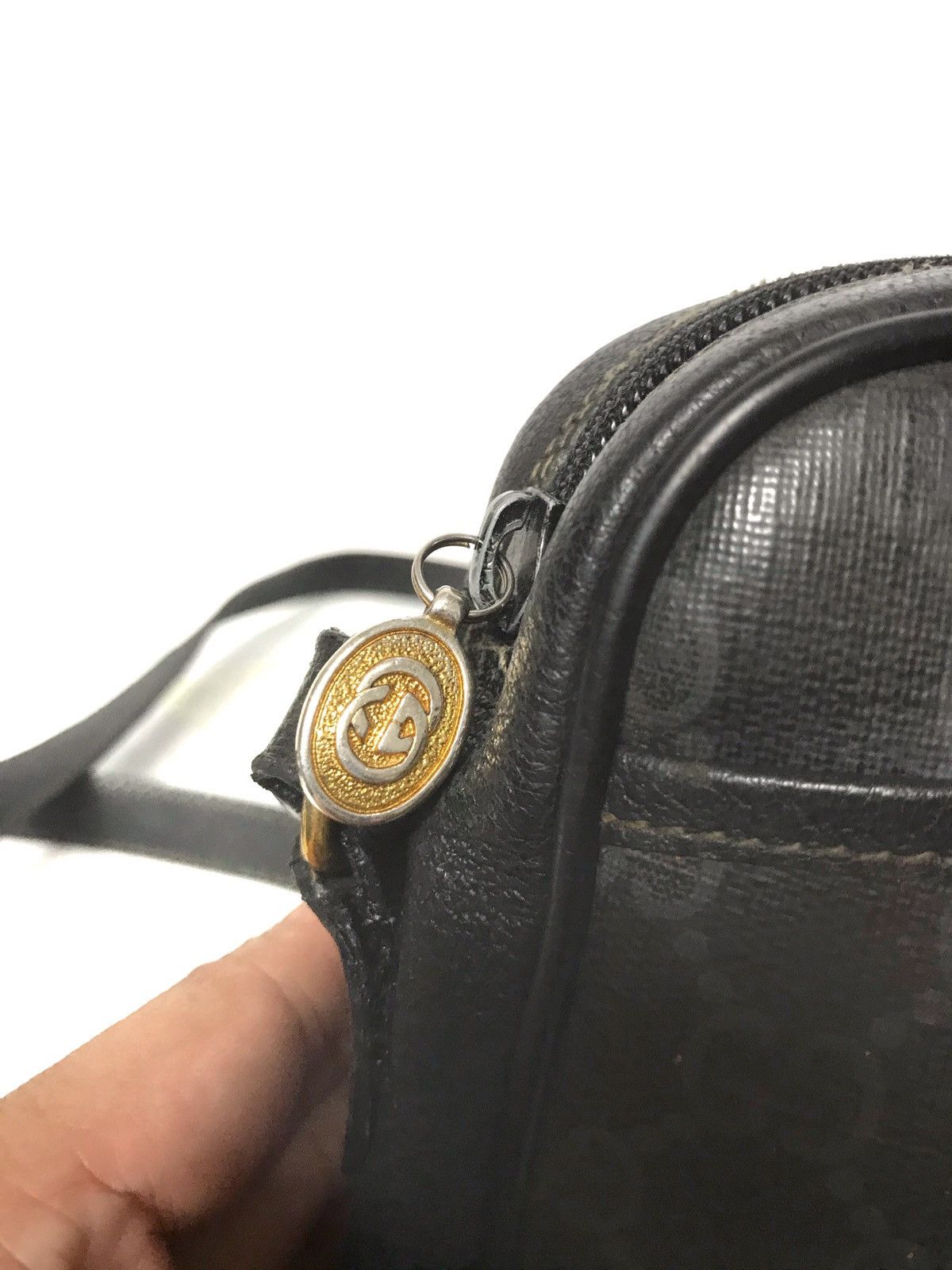 Gucci Best Offer Authentic Vintage GUCCI Shoulder Bags Size ONE SIZE - 11 Thumbnail