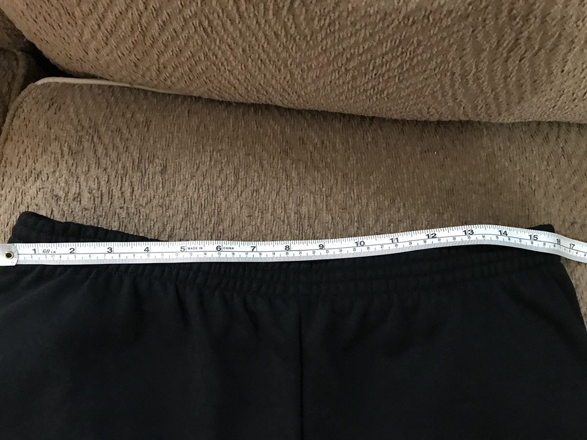 Balenciaga Balenciaga Sweatpants Size US 34 / EU 50 - 13 Thumbnail