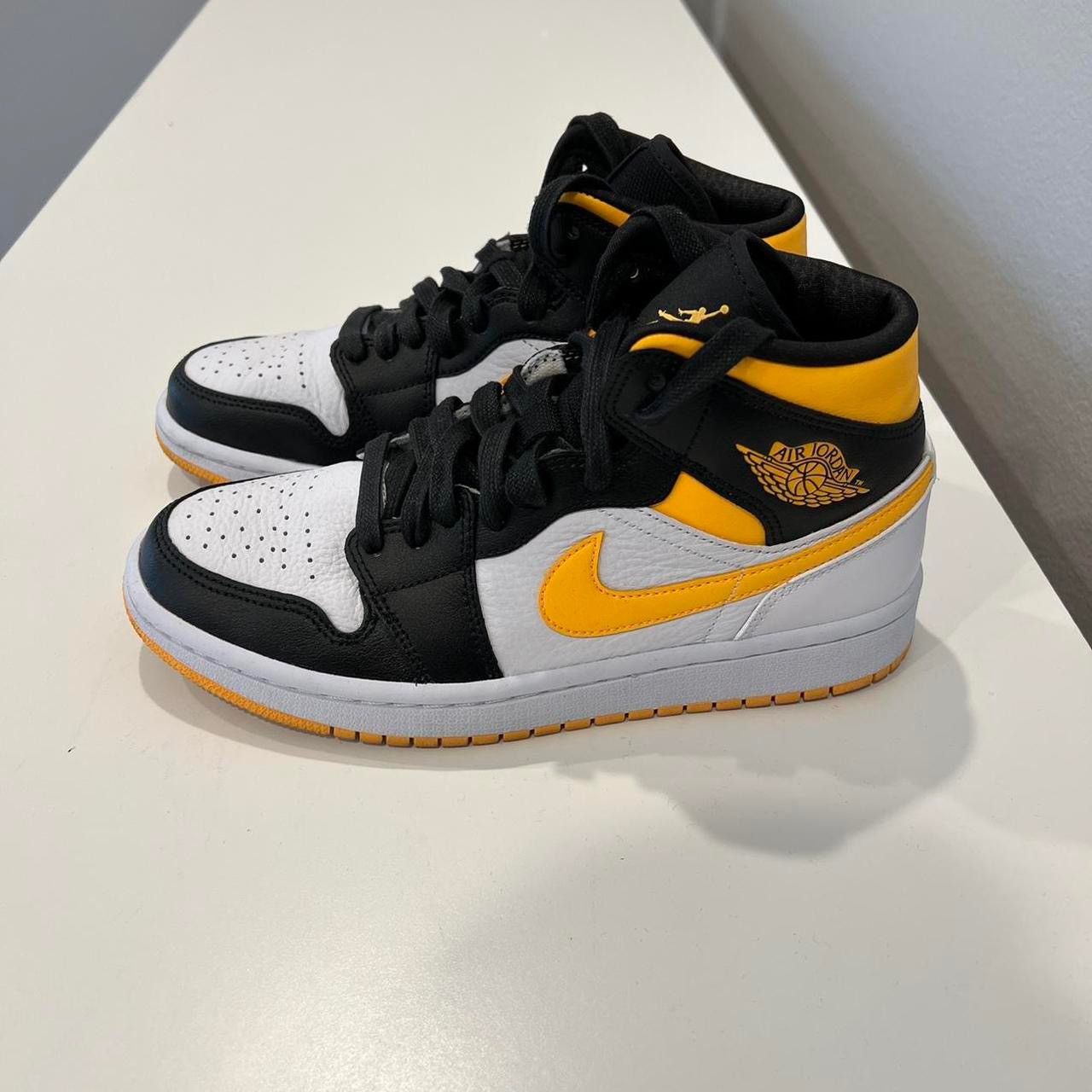 Jordan Mid Laser Orange Black (W)