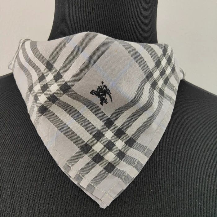 Burberry × Vintage Handkerchief/ Neckerchief/ Bandana - 3F1938 Size ONE SIZE - 5 Thumbnail