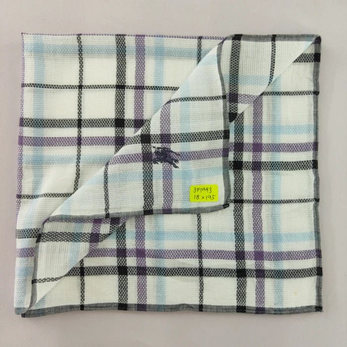 Burberry × Vintage Handkerchief/ Bandana - 3F1943 Size ONE SIZE - 2 Thumbnail