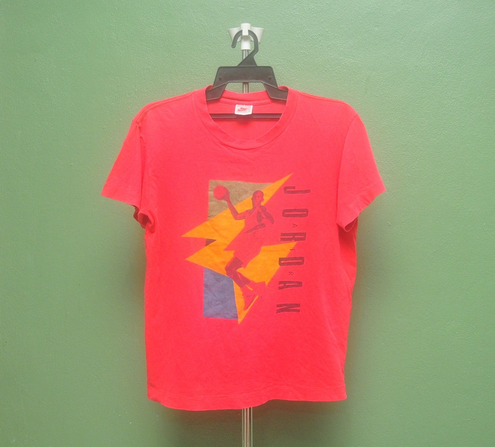 Japanese Brand × Vintage Vintage Nike Air Jordan Shirt Travis Scott Style Fashion Size US M / EU 48-50 / 2 - 1 Thumbnail