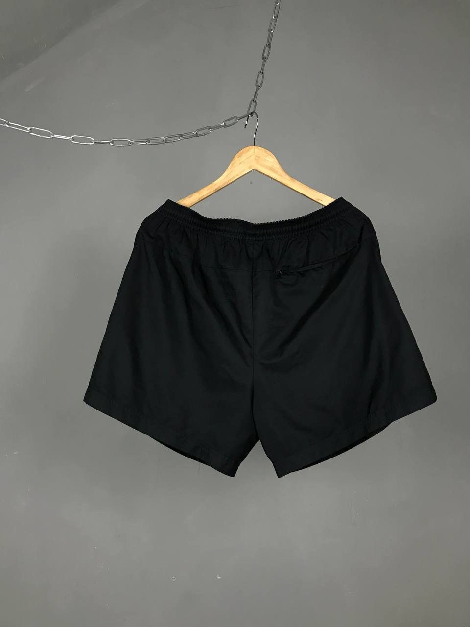 Vintage Nike swoosh streetwear vintage court black shorts Size US 34 / EU 50 - 6 Thumbnail