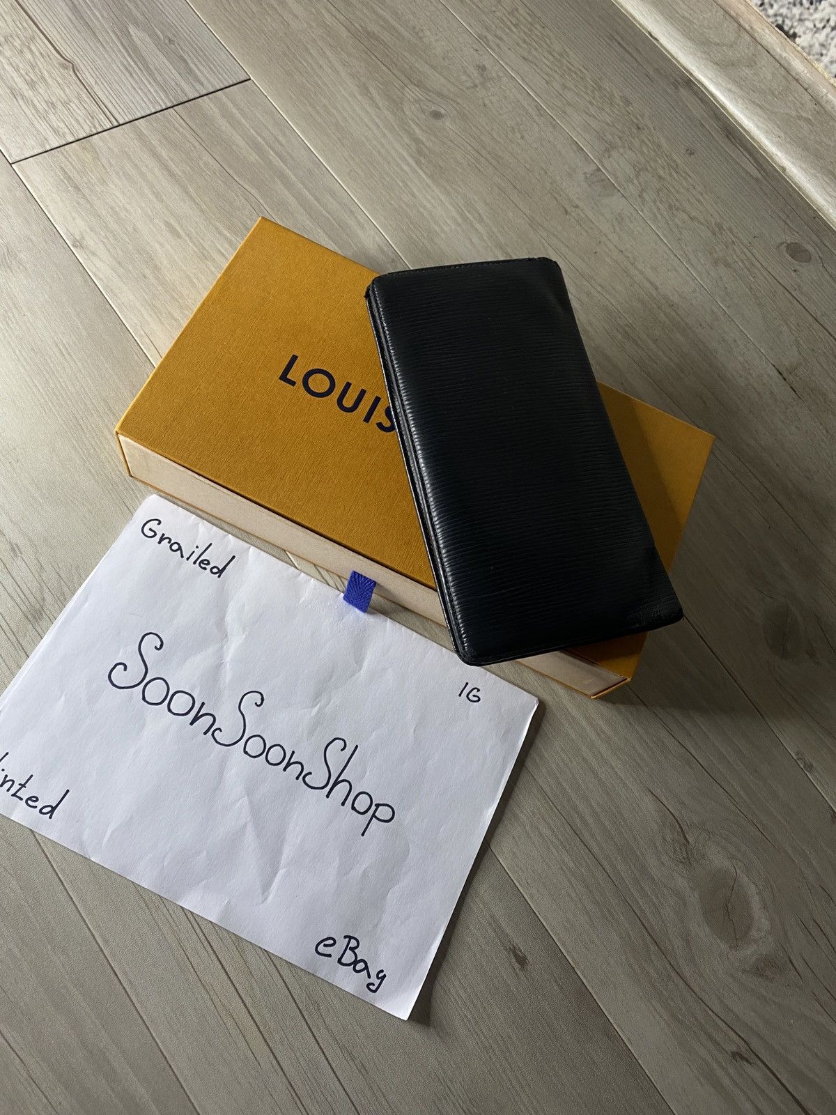 Louis Vuitton Louis Vuitton Epi leather wallet Size ONE SIZE - 2 Thumbnail