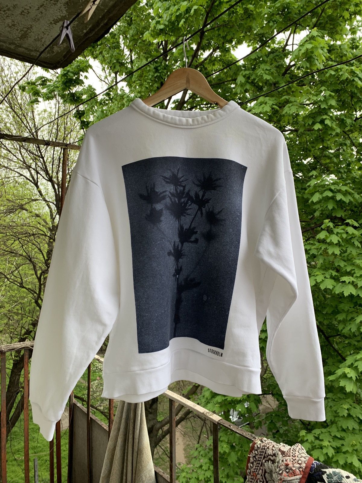 Acne Studios Acne Studios White Follow Print Floral Stockholm Sweatshirt Size US XXS / EU 40 - 2 Thumbnail