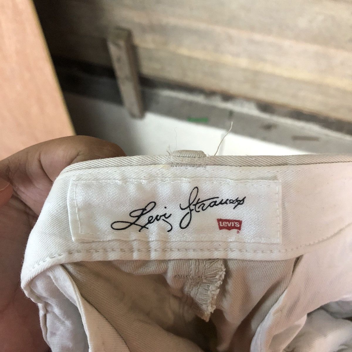 Levi's Levis vintage White Casual Pants #6770 Size US 30 / EU 46 - 14 Thumbnail