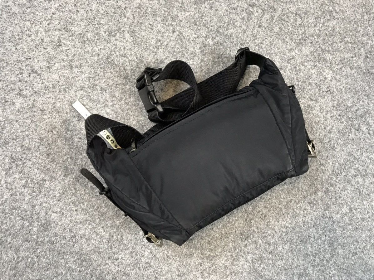 Japanese Brand 💥RARE MULTIPOCKET TOUGH JEANS Inc. BAG Size ONE SIZE - 8 Thumbnail