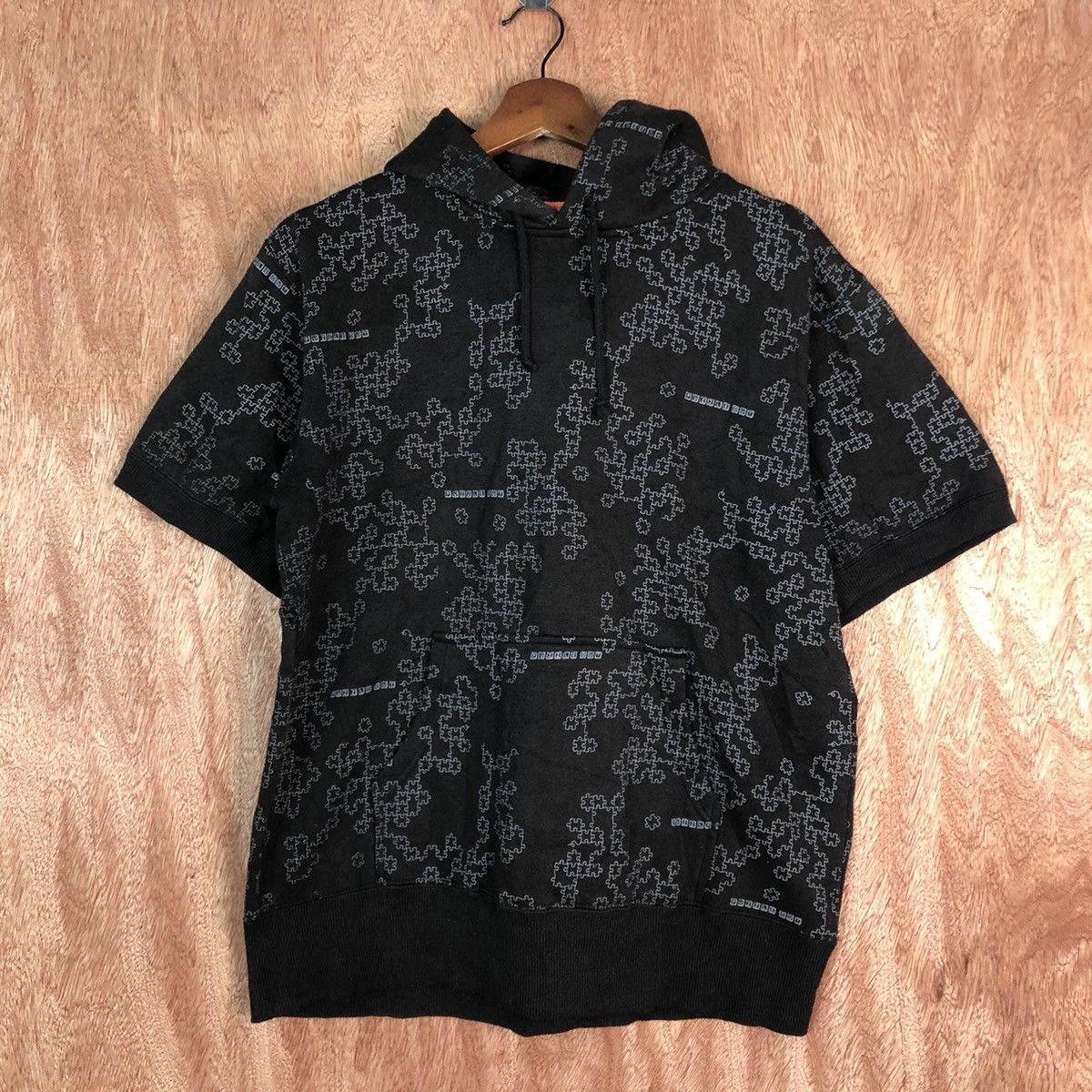 Japanese Brand Grasss Hither (Puzzle Out) Black printed art hoodie #6022 Size US M / EU 48-50 / 2 - 3 Thumbnail