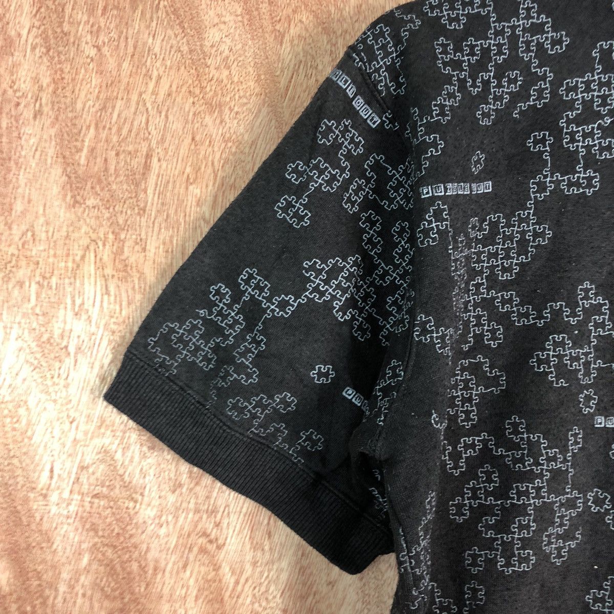 Japanese Brand Grasss Hither (Puzzle Out) Black printed art hoodie #6022 Size US M / EU 48-50 / 2 - 5 Thumbnail