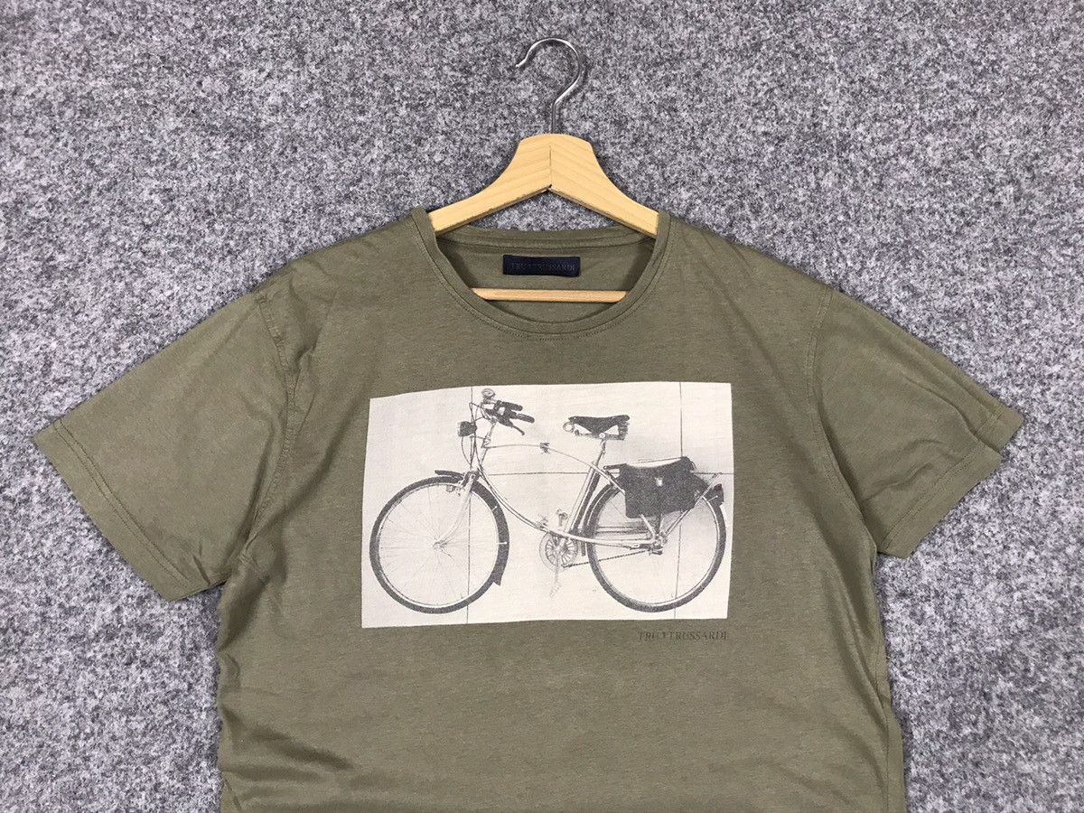 Trussardi Trussardi bike t-shirt Size US XL / EU 56 / 4 - 13 Thumbnail