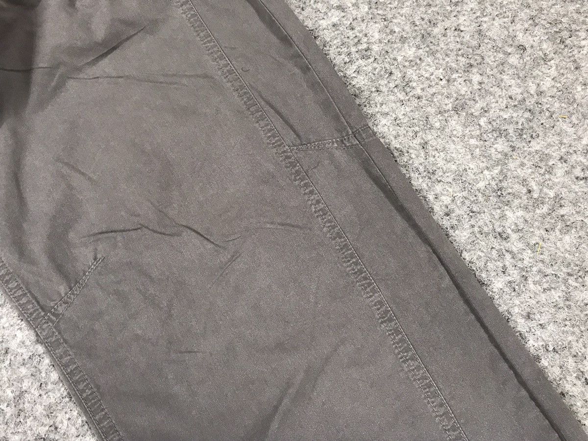 Armani Exchange Armani Exchange casual pants Size US 29 - 15 Thumbnail