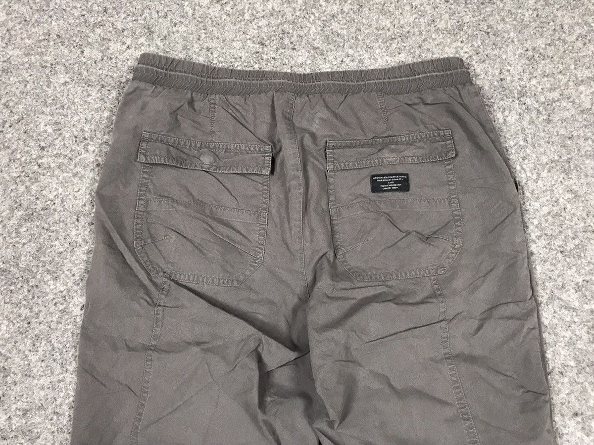 Armani Exchange Armani Exchange casual pants Size US 29 - 22 Thumbnail