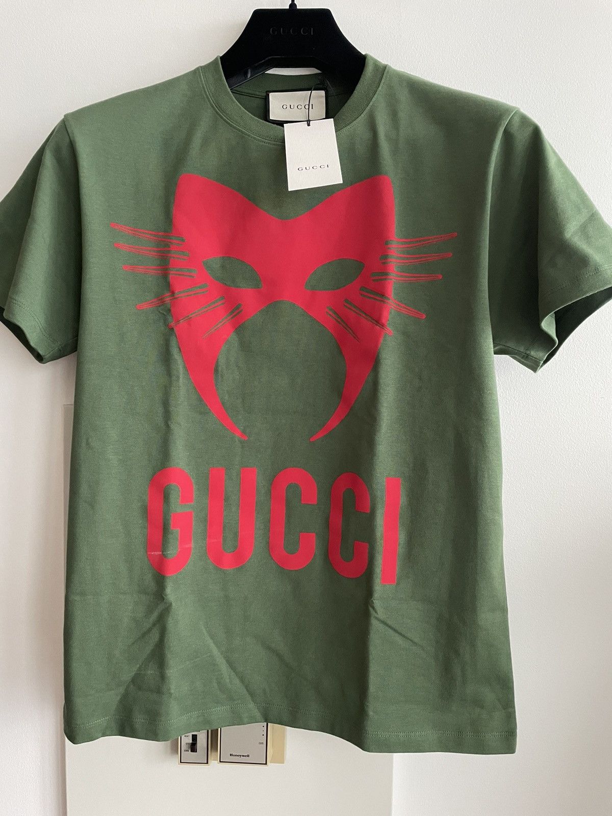 Gucci Rare Limited BrandNew Super Runway Masked Cat Logo Tee Shirt Size US XS / EU 42 / 0 - 25 Thumbnail