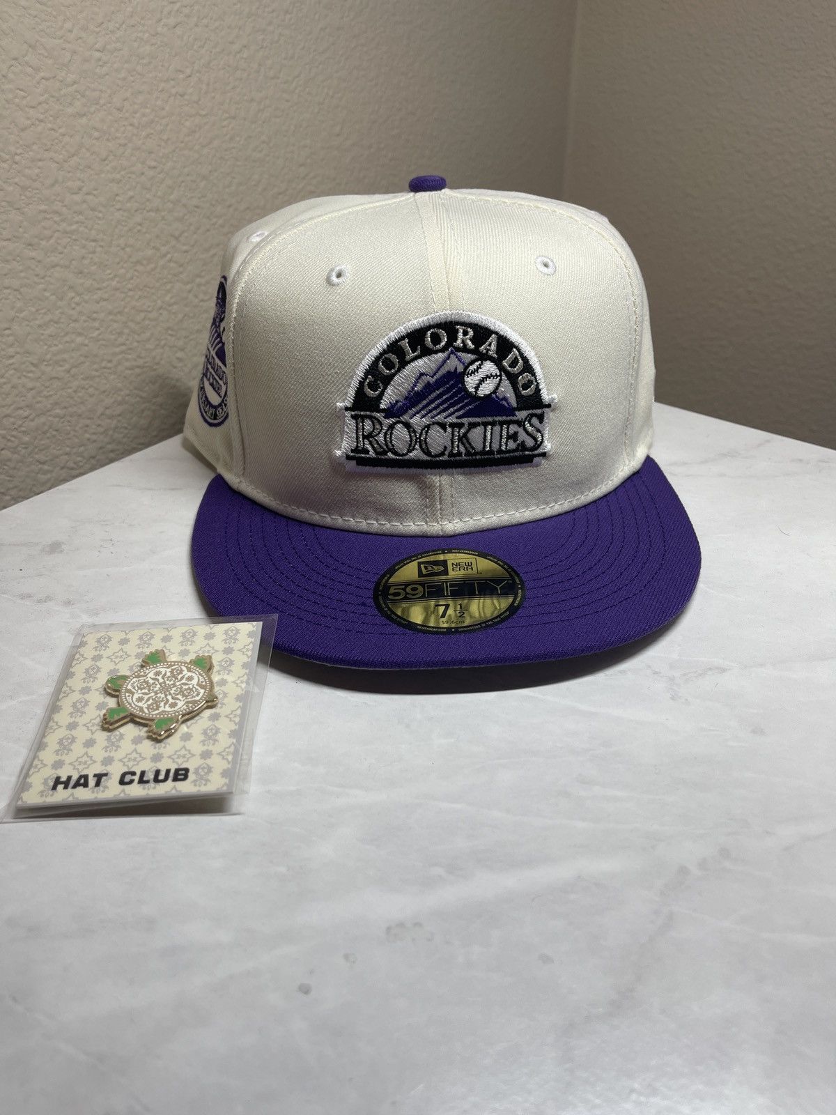 Hat Club Exclusive Colorado Rockies WHITE DOME Off White/Purple New Era 7  3/4