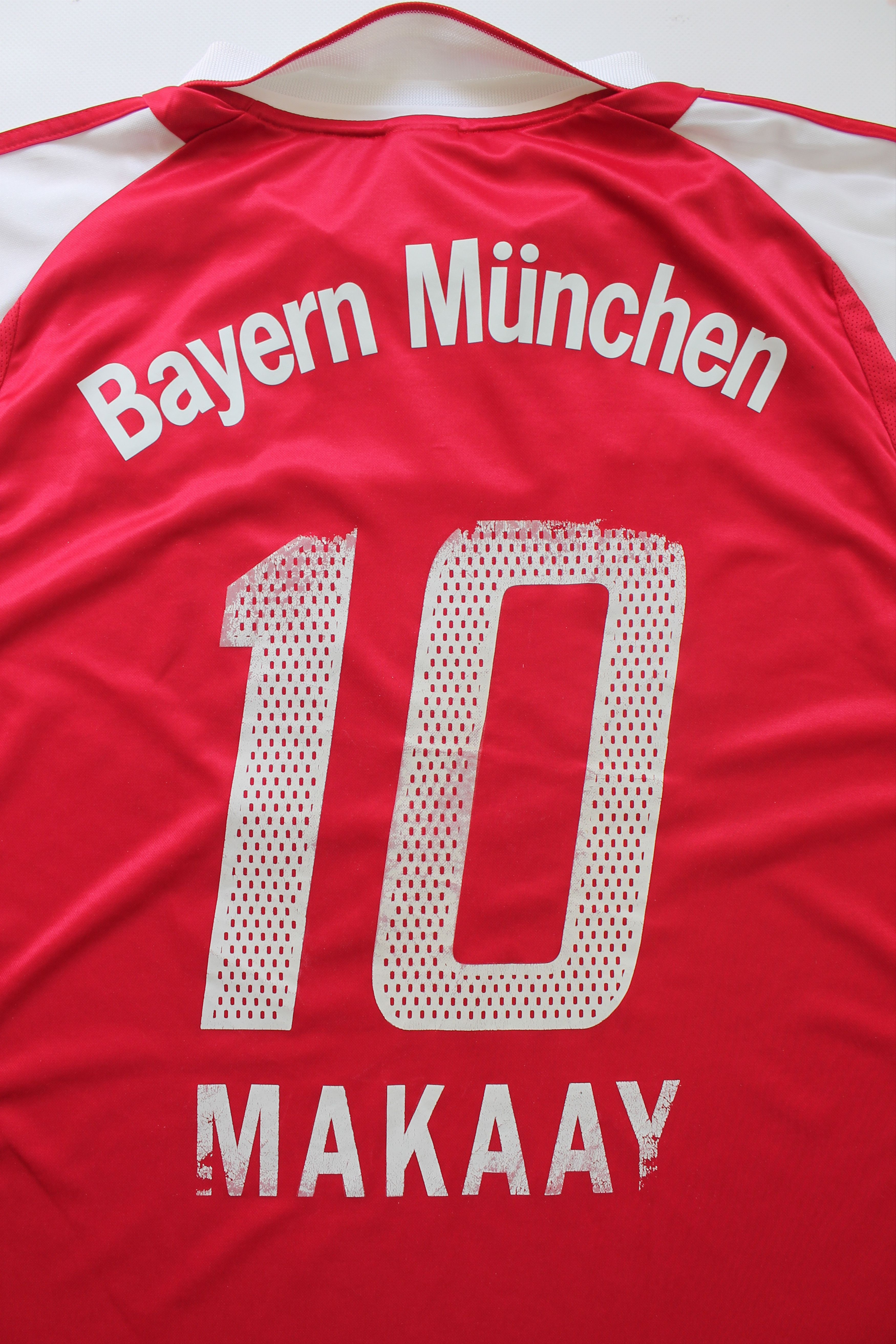 Adidas 2003 2004 Bayern Munich Roy Makaay #10 Adidas Jerseys Home Size US XL / EU 56 / 4 - 17 Thumbnail