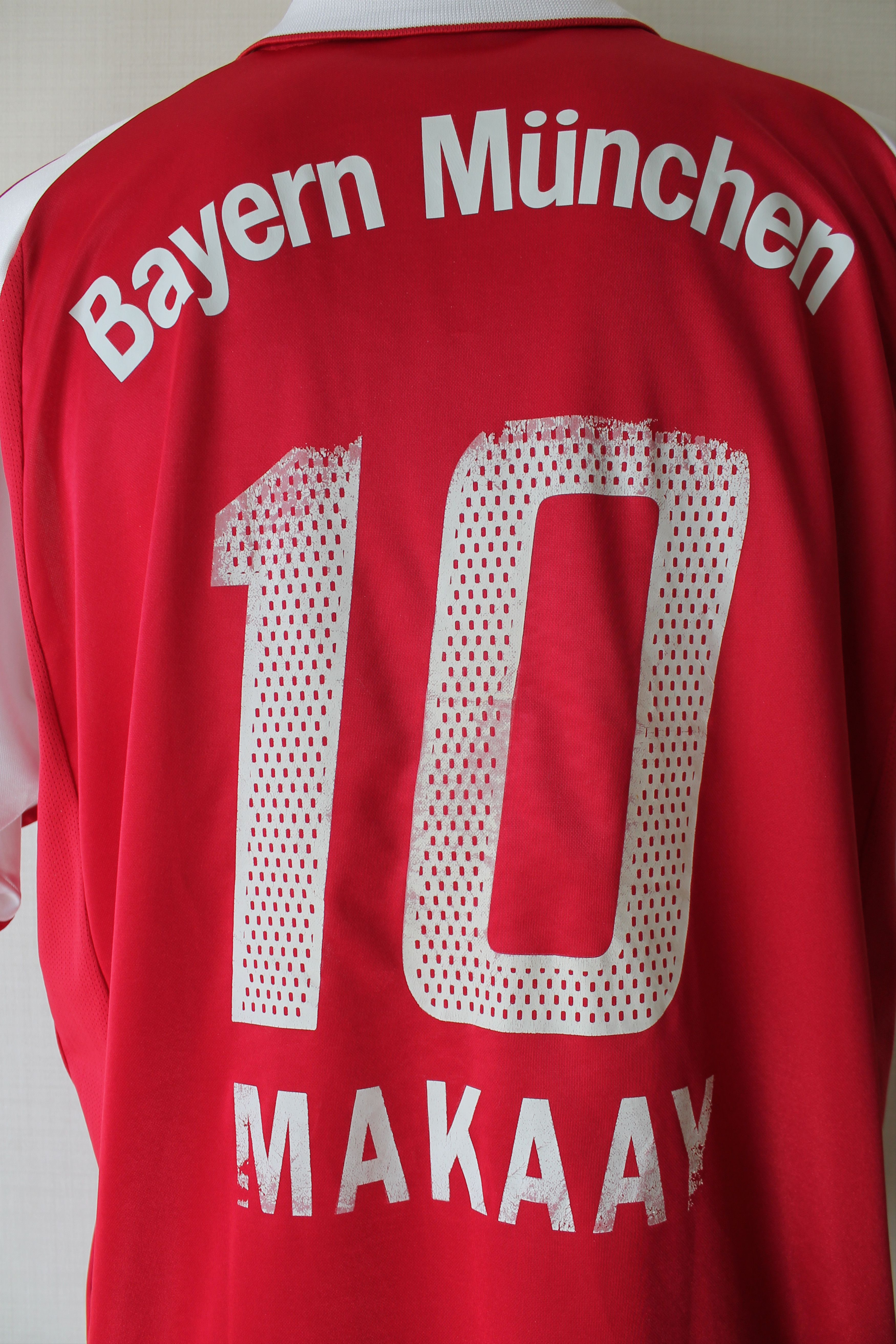 Adidas 2003 2004 Bayern Munich Roy Makaay #10 Adidas Jerseys Home Size US XL / EU 56 / 4 - 11 Thumbnail