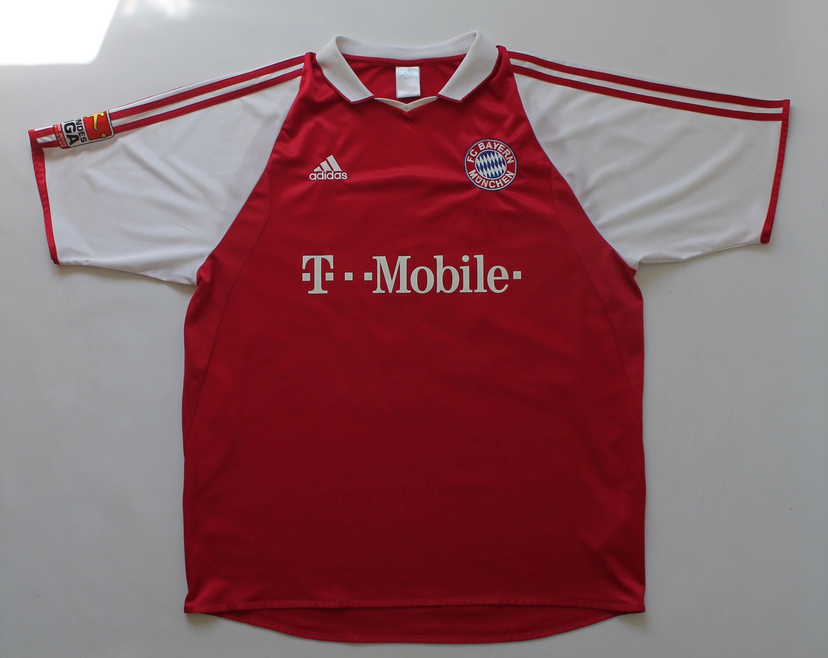 Adidas 2003 2004 Bayern Munich Roy Makaay #10 Adidas Jerseys Home Size US XL / EU 56 / 4 - 13 Thumbnail