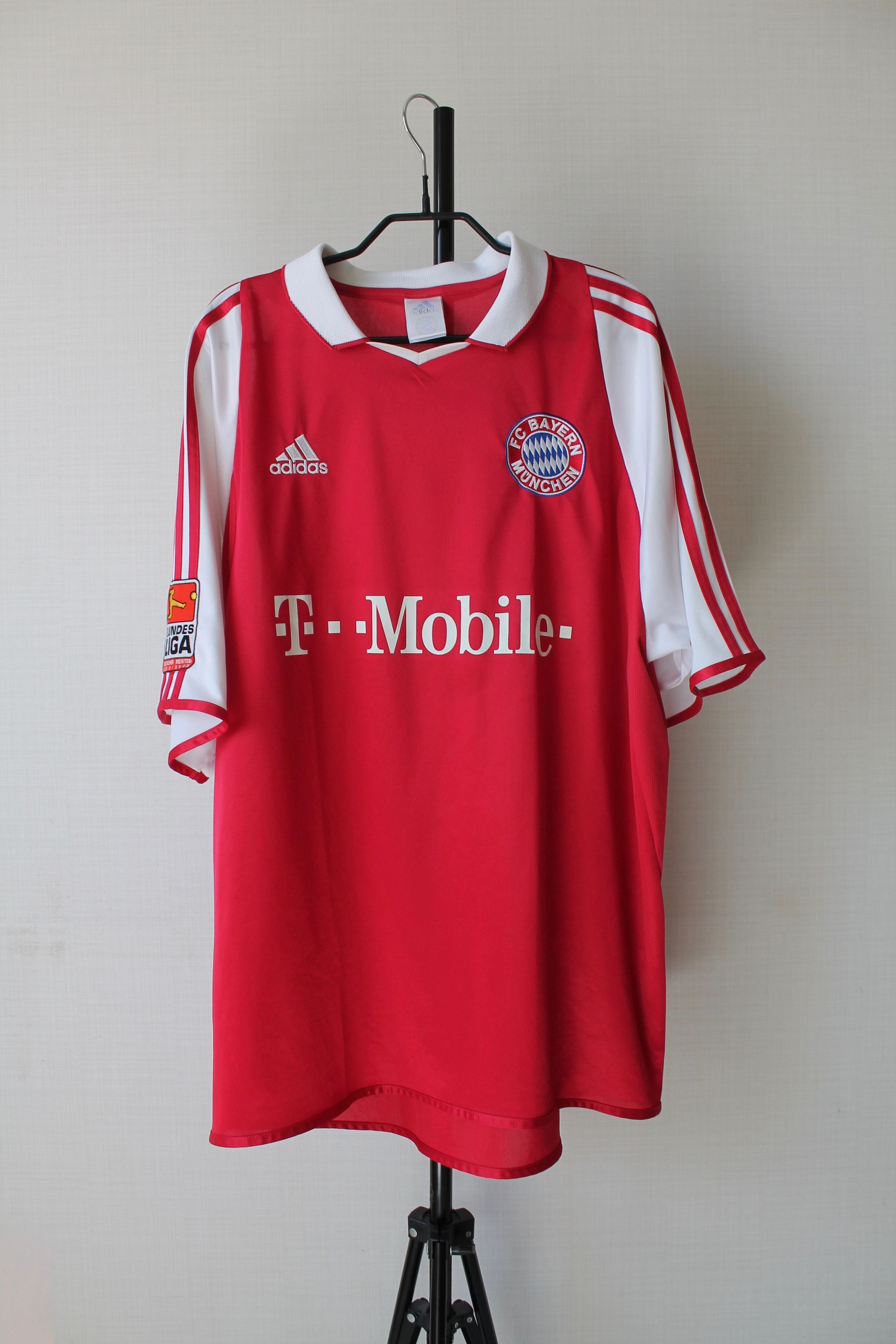 Adidas 2003 2004 Bayern Munich Roy Makaay #10 Adidas Jerseys Home Size US XL / EU 56 / 4 - 2 Thumbnail